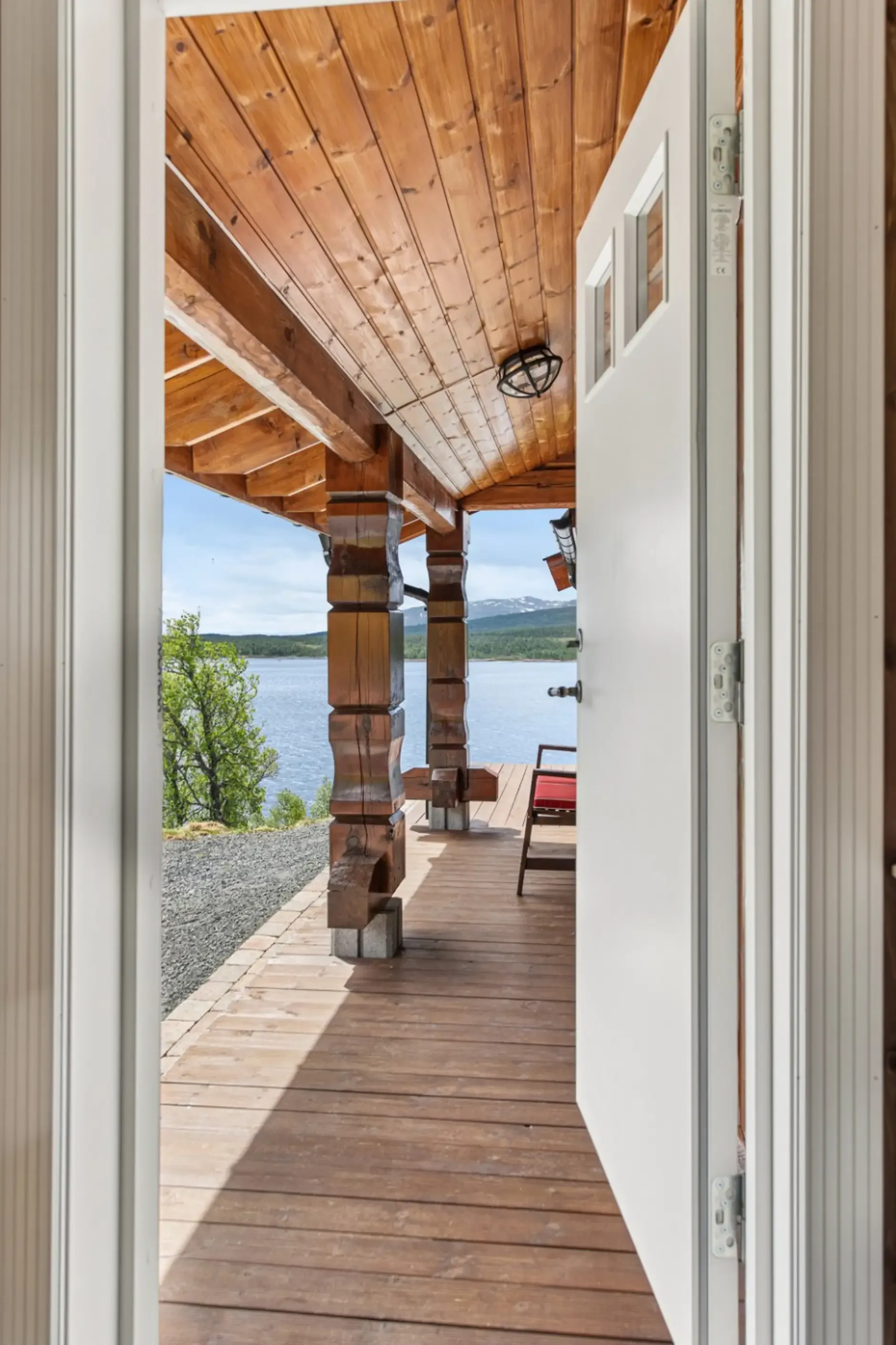 Modern 3-Bedroom Country House with Lake Views in Rauland, Norway - View image 28 of 31