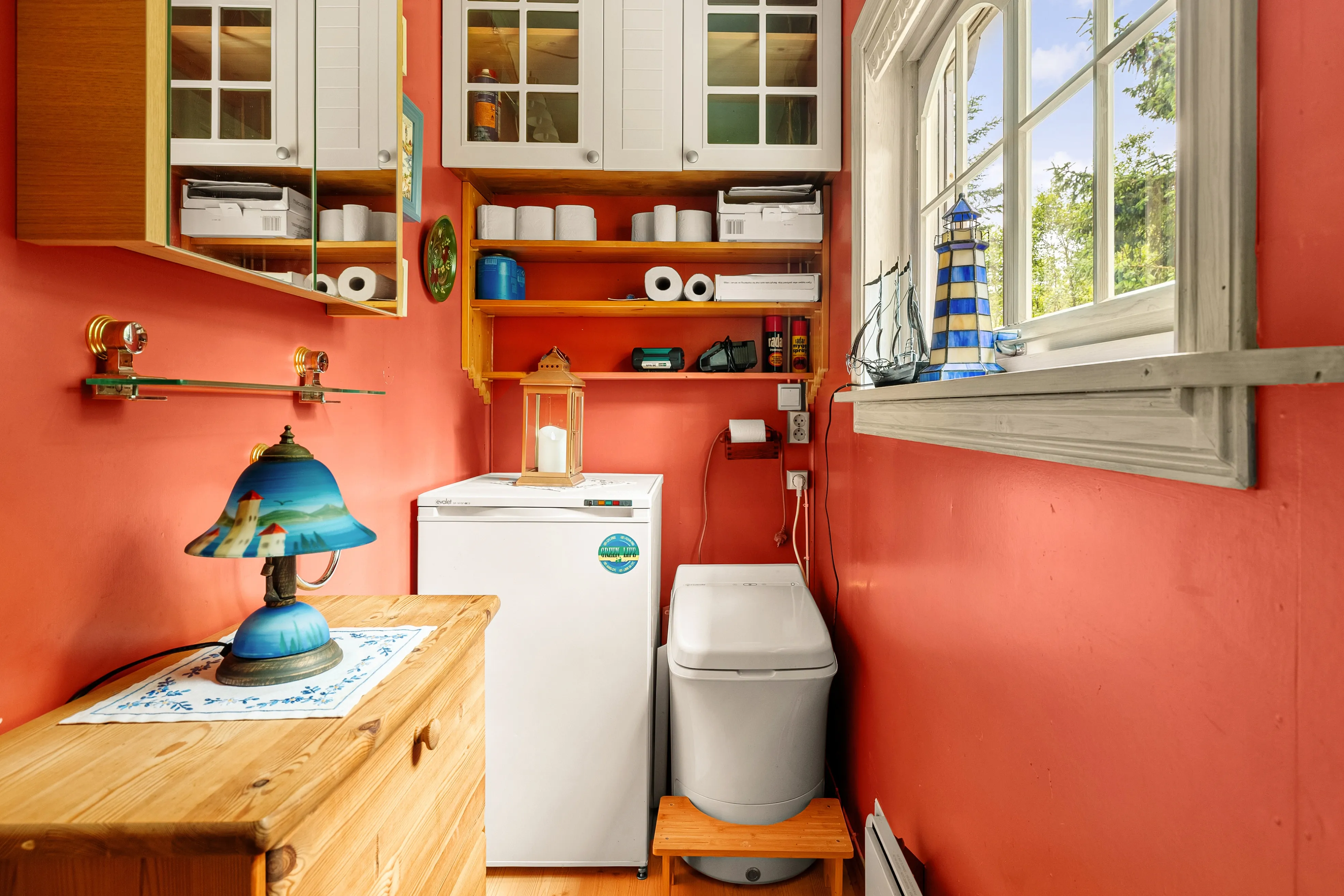 1960s Norwegian Coastal Cabin with Garden and Mooring Potential - View image 21 of 34