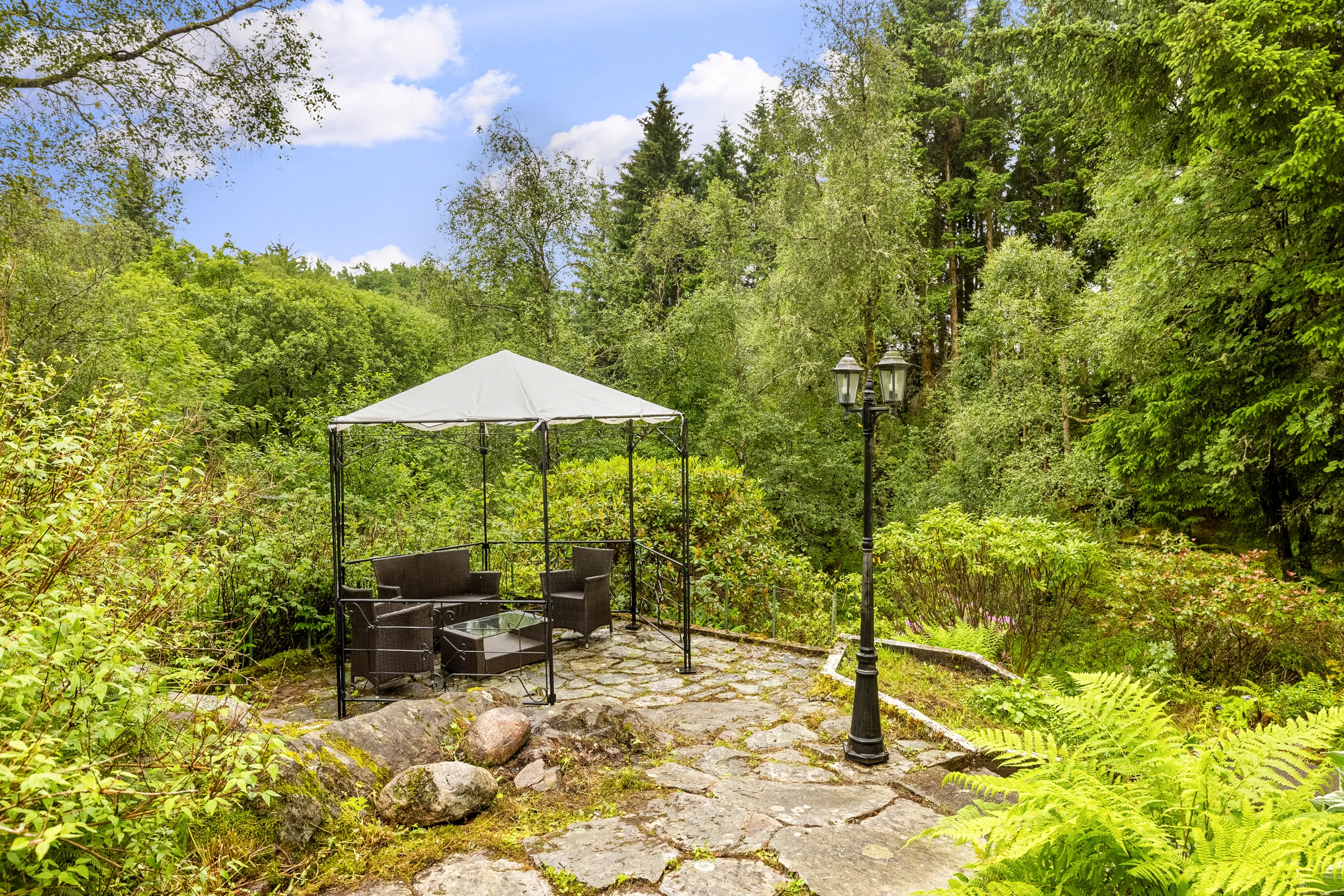 1960s Norwegian Coastal Cabin with Garden and Mooring Potential - View image 26 of 34