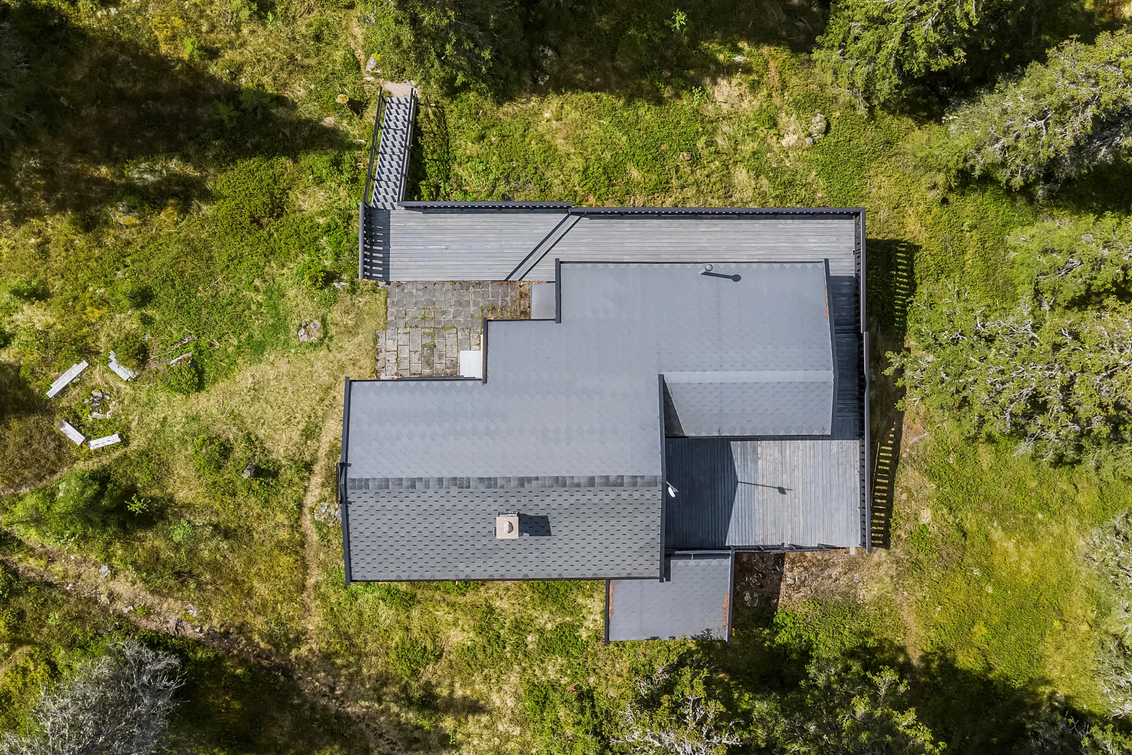 1960s Cabin with Expansive Terrace and Scenic Trails in Flå, Norway - View image 36 of 36