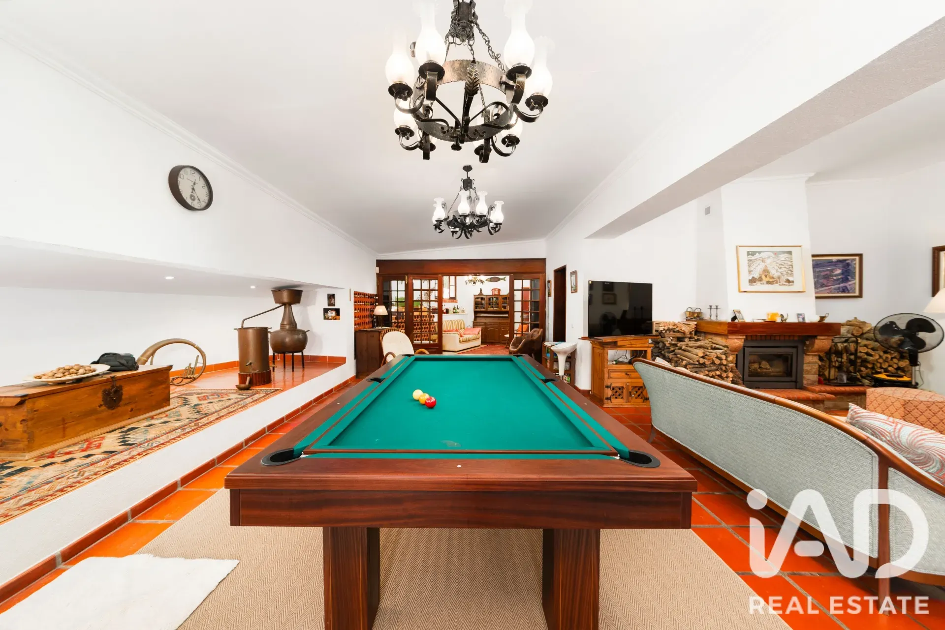 Expansive 5-Bedroom House with Pool and Garden in Alverca do Ribatejo - View image 22 of 40