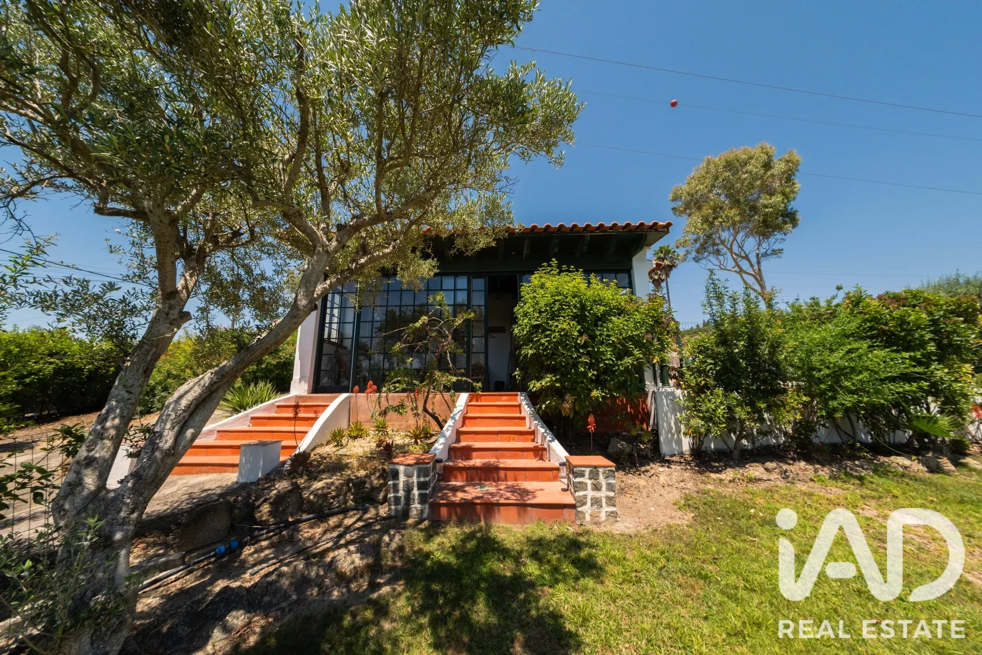 Expansive 5-Bedroom House with Pool and Garden in Alverca do Ribatejo - View image 31 of 40
