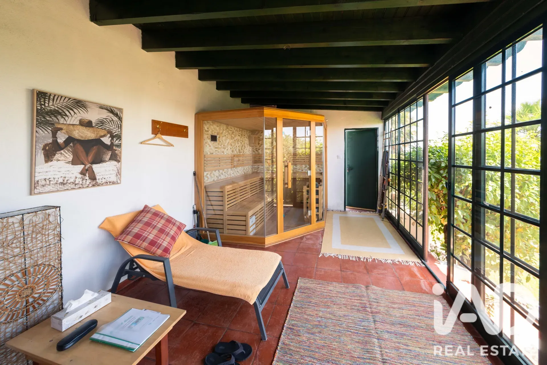 Expansive 5-Bedroom House with Pool and Garden in Alverca do Ribatejo - View image 32 of 40