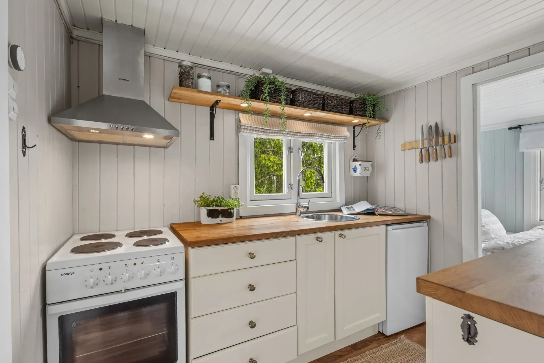 1960s Country House with Garden and Terrace in Scenic Valdres, Norway - View image 15 of 34