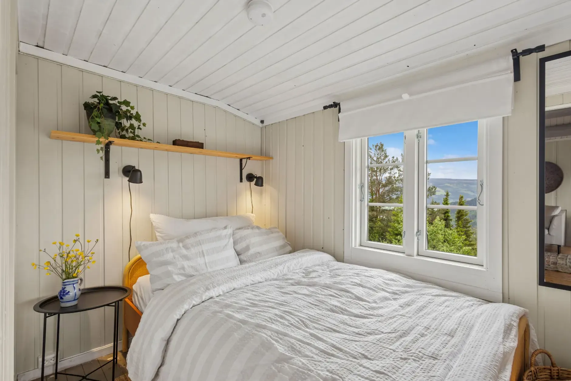 1960s Country House with Garden and Terrace in Scenic Valdres, Norway - View image 16 of 34