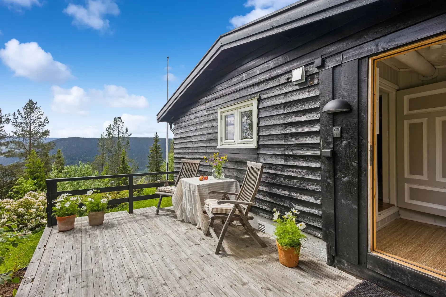 1960s Country House with Garden and Terrace in Scenic Valdres, Norway - View image 23 of 34