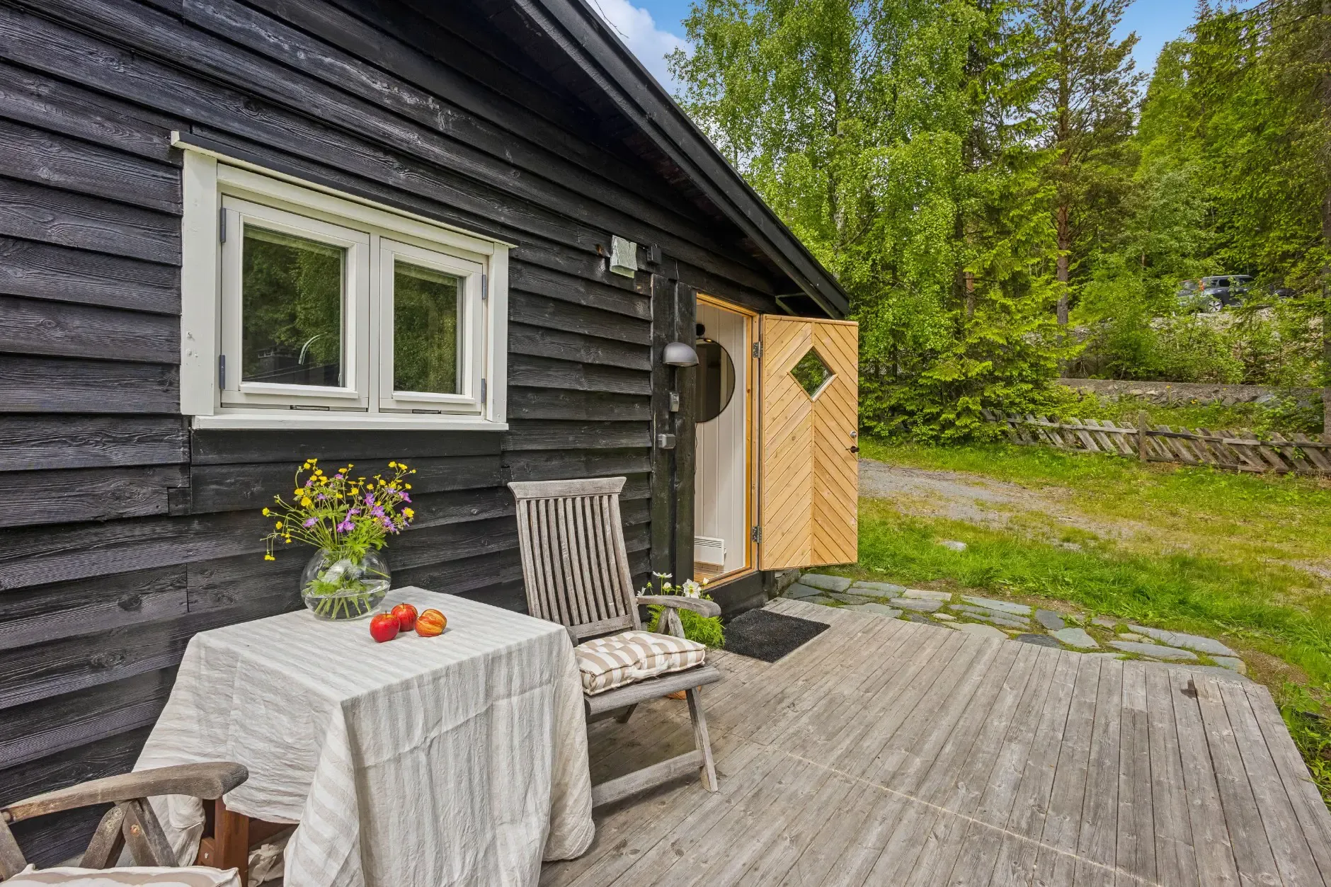 1960s Country House with Garden and Terrace in Scenic Valdres, Norway - View image 24 of 34