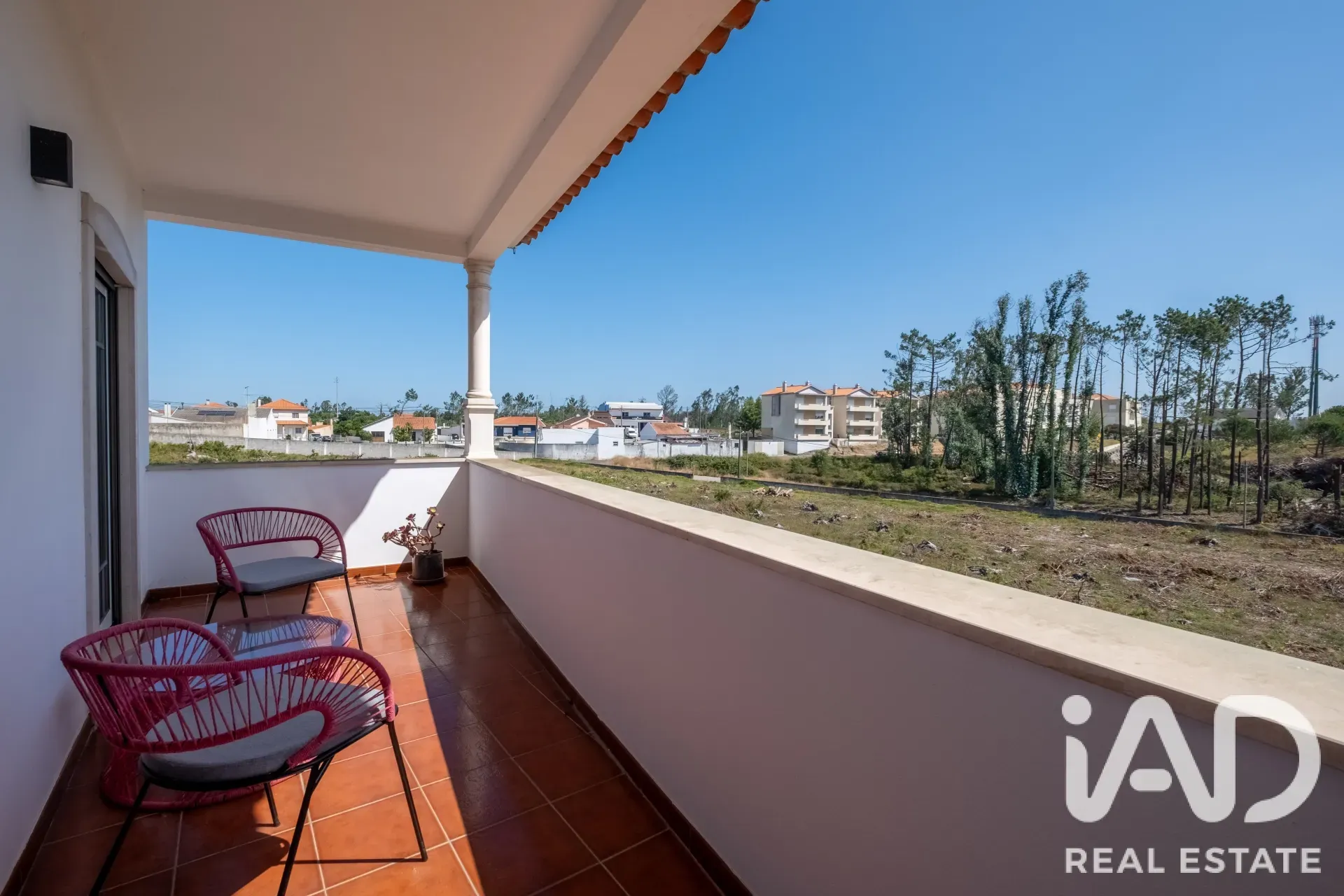 Contemporary 4-Bedroom House with Gym and Gardens in Pataias, Portugal - View image 28 of 39