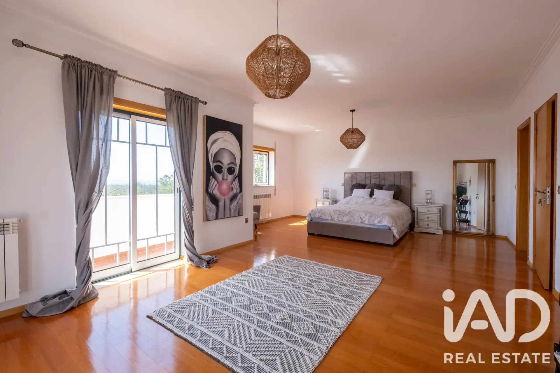 Contemporary 4-Bedroom House with Gym and Gardens in Pataias, Portugal - View image 29 of 39