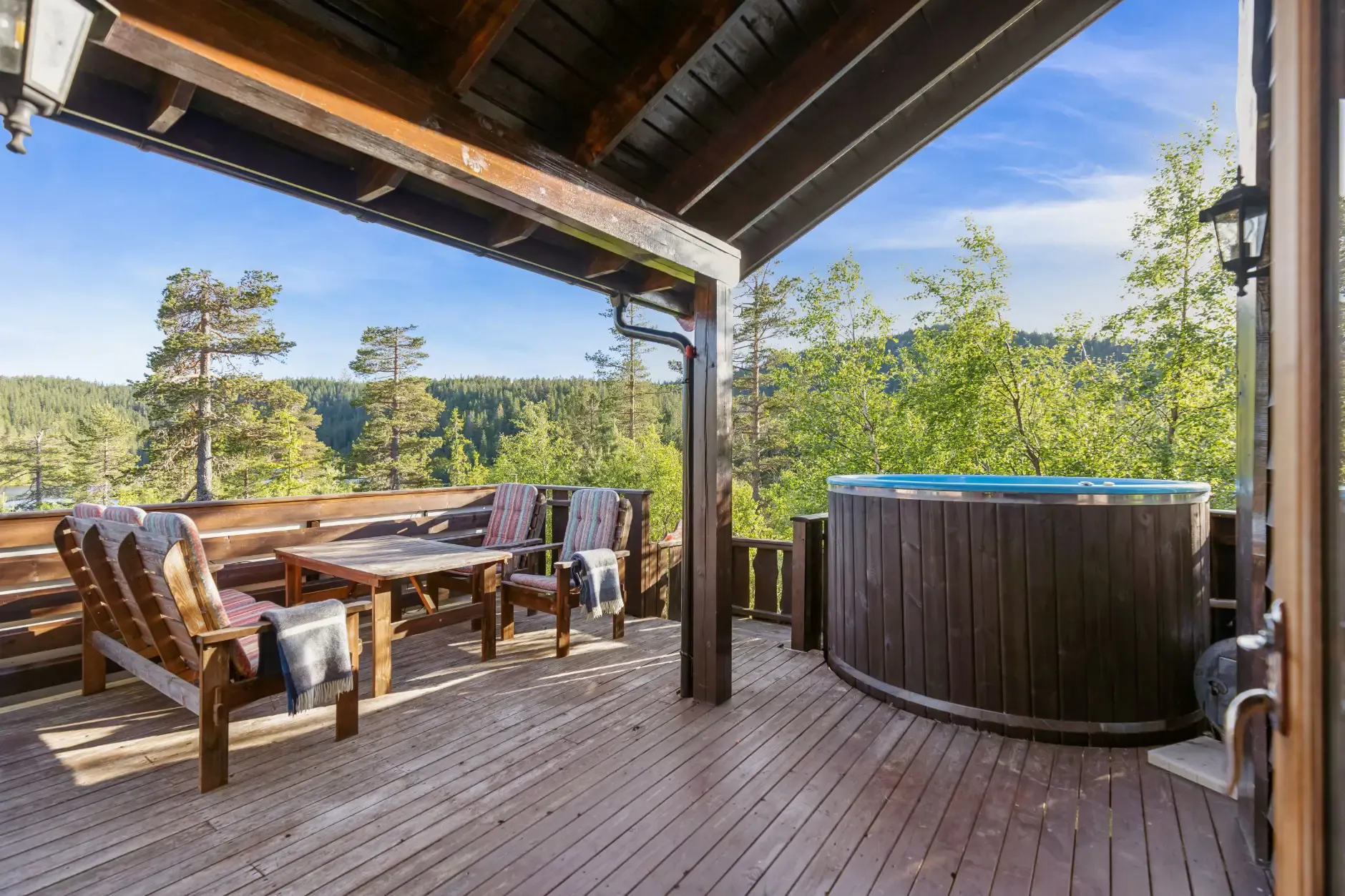 Modern 3-Bedroom Country House with Terrace Near Tråenvatna, Norway - View image 8 of 41
