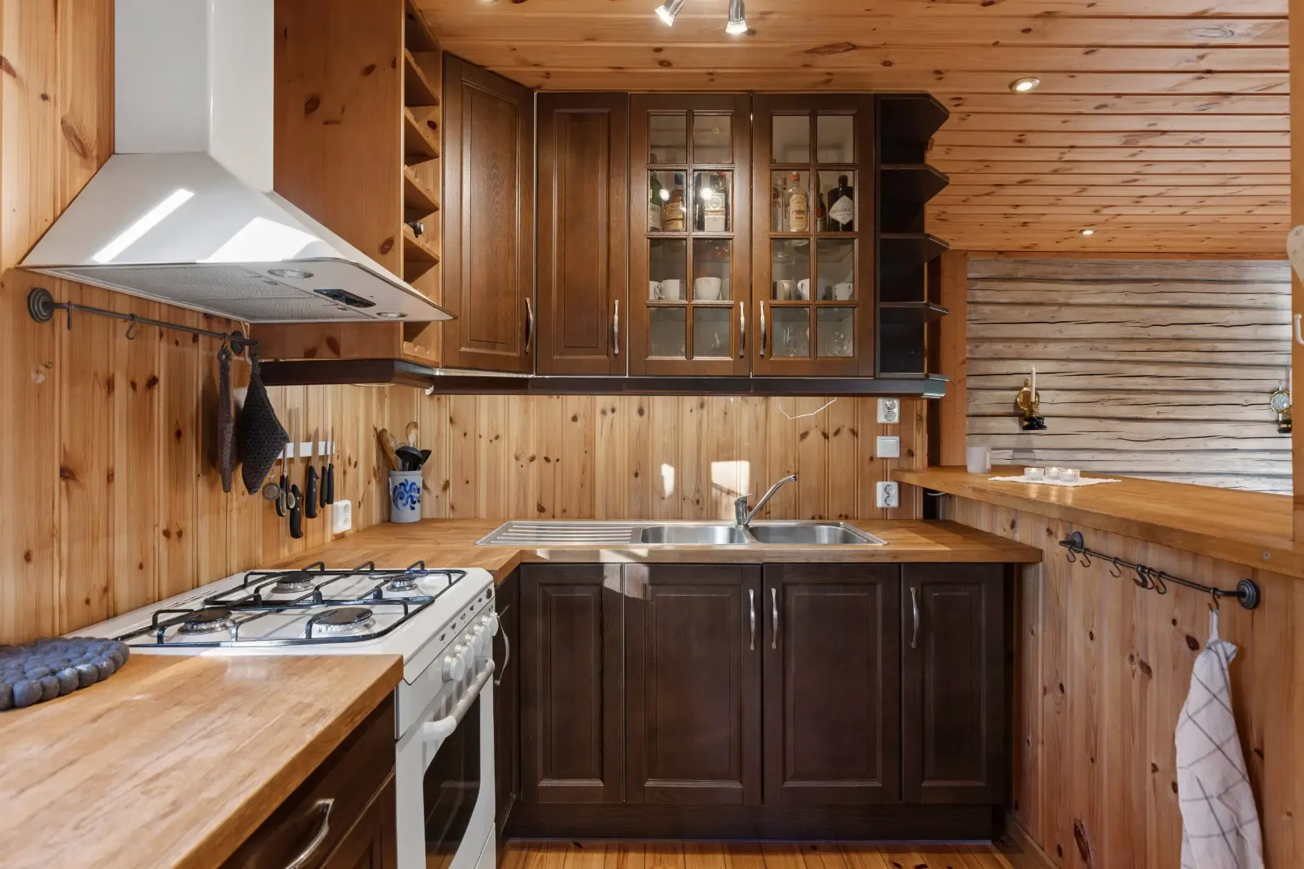 Modern 3-Bedroom Country House with Terrace Near Tråenvatna, Norway - View image 24 of 41