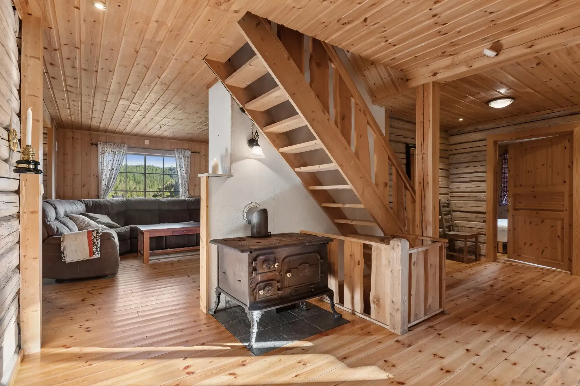 Modern 3-Bedroom Country House with Terrace Near Tråenvatna, Norway - View image 30 of 41