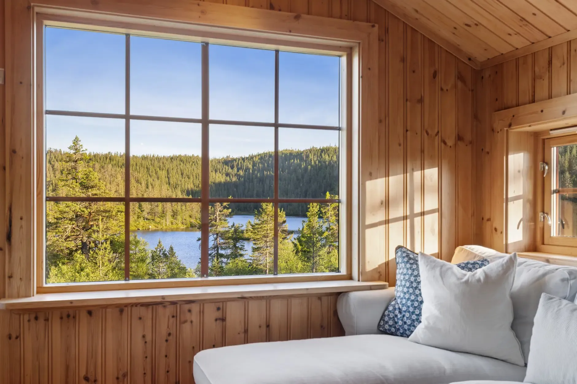 Modern 3-Bedroom Country House with Terrace Near Tråenvatna, Norway - View image 33 of 41