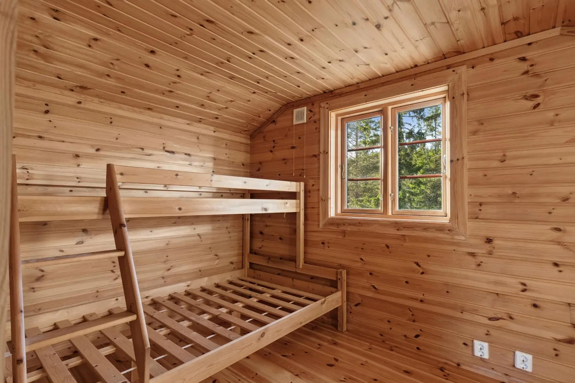 Modern 3-Bedroom Country House with Terrace Near Tråenvatna, Norway - View image 35 of 41
