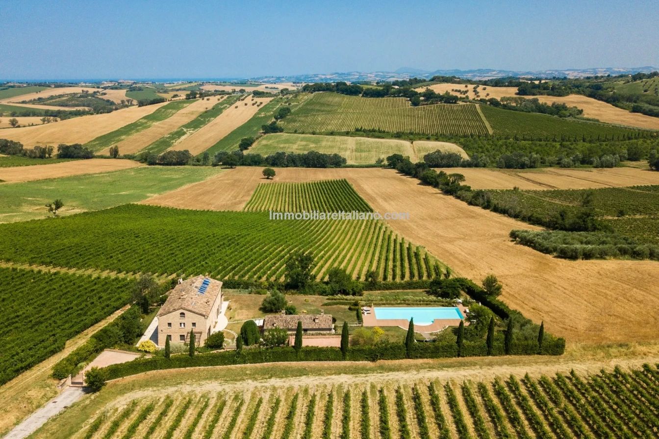 Villa exclusive de 7 chambres avec piscine et maison d'hôtes à Jesi, Italie - Image 5