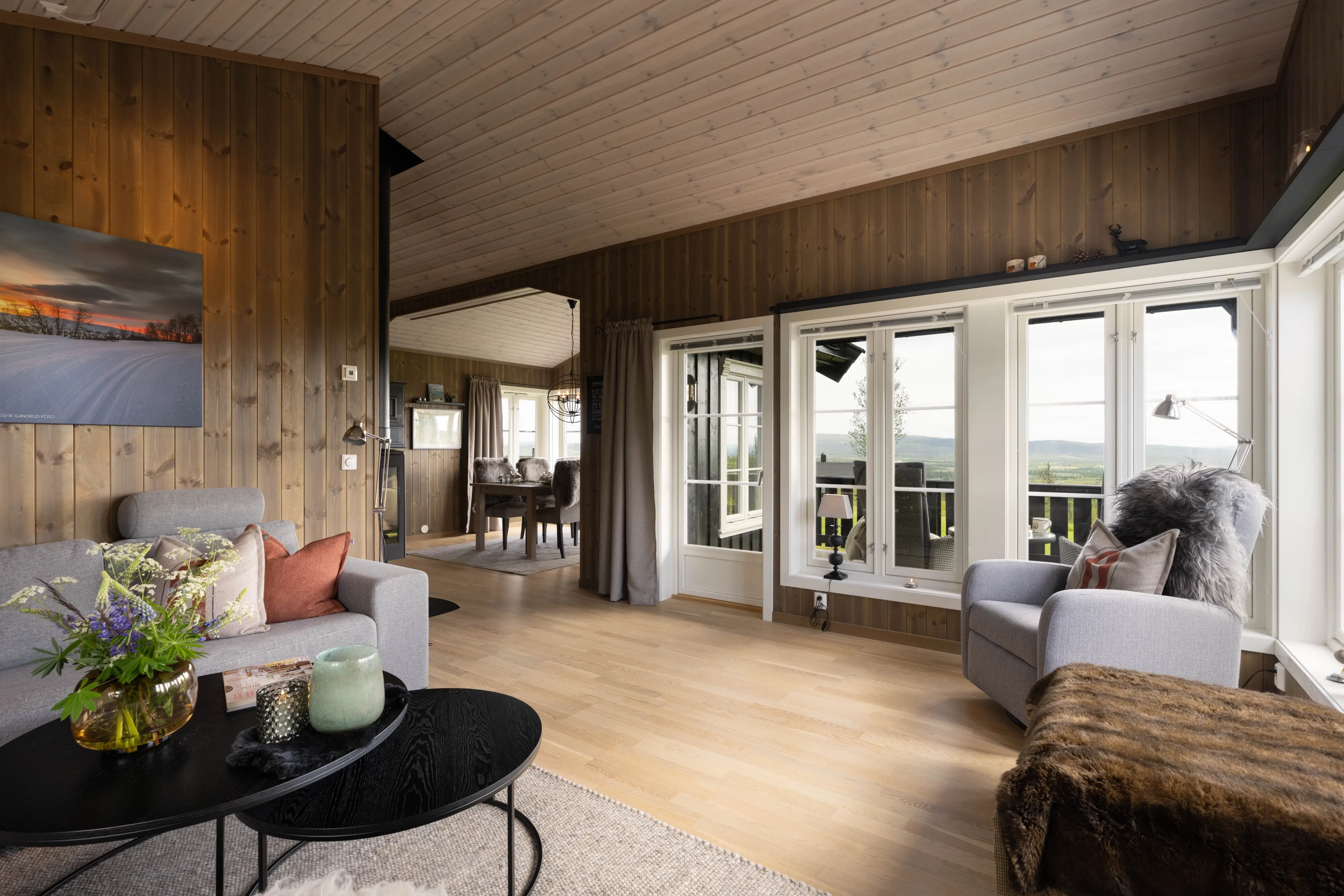 Modern 3-Bedroom Cabin with Expansive Terrace in Scenic Bualie, Norway - Image 3