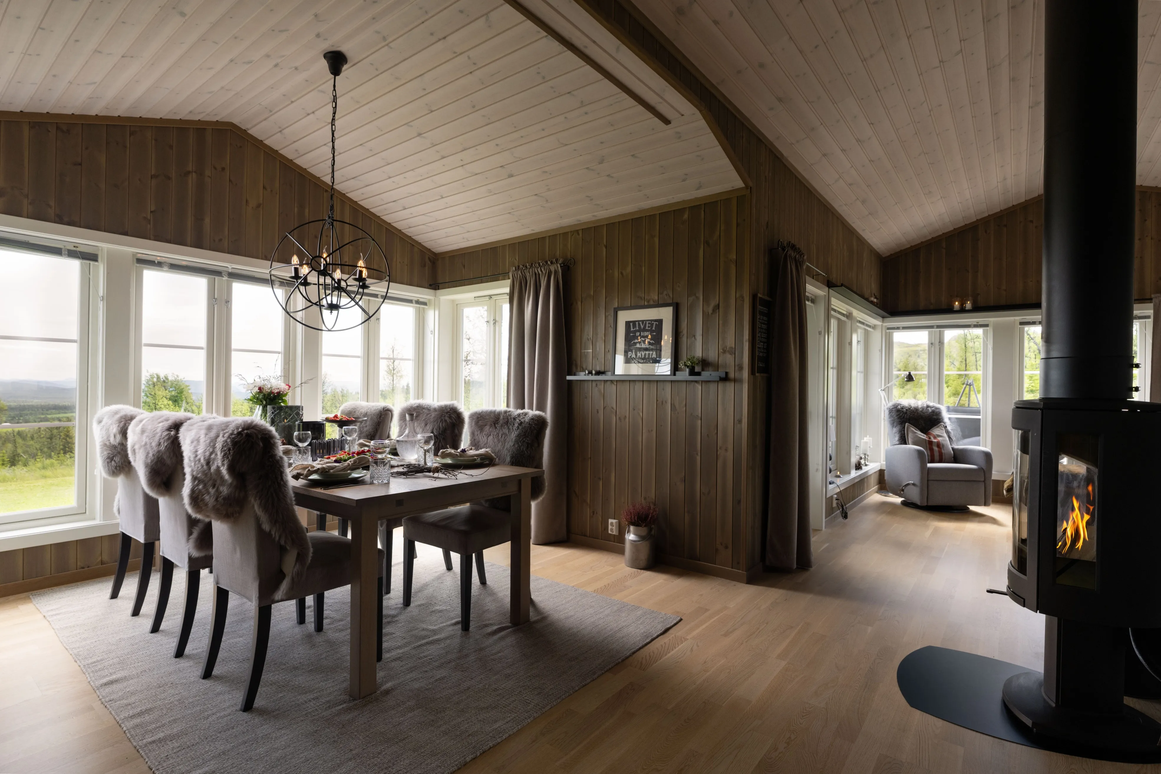 Modern 3-Bedroom Cabin with Expansive Terrace in Scenic Bualie, Norway - View image 7 of 37