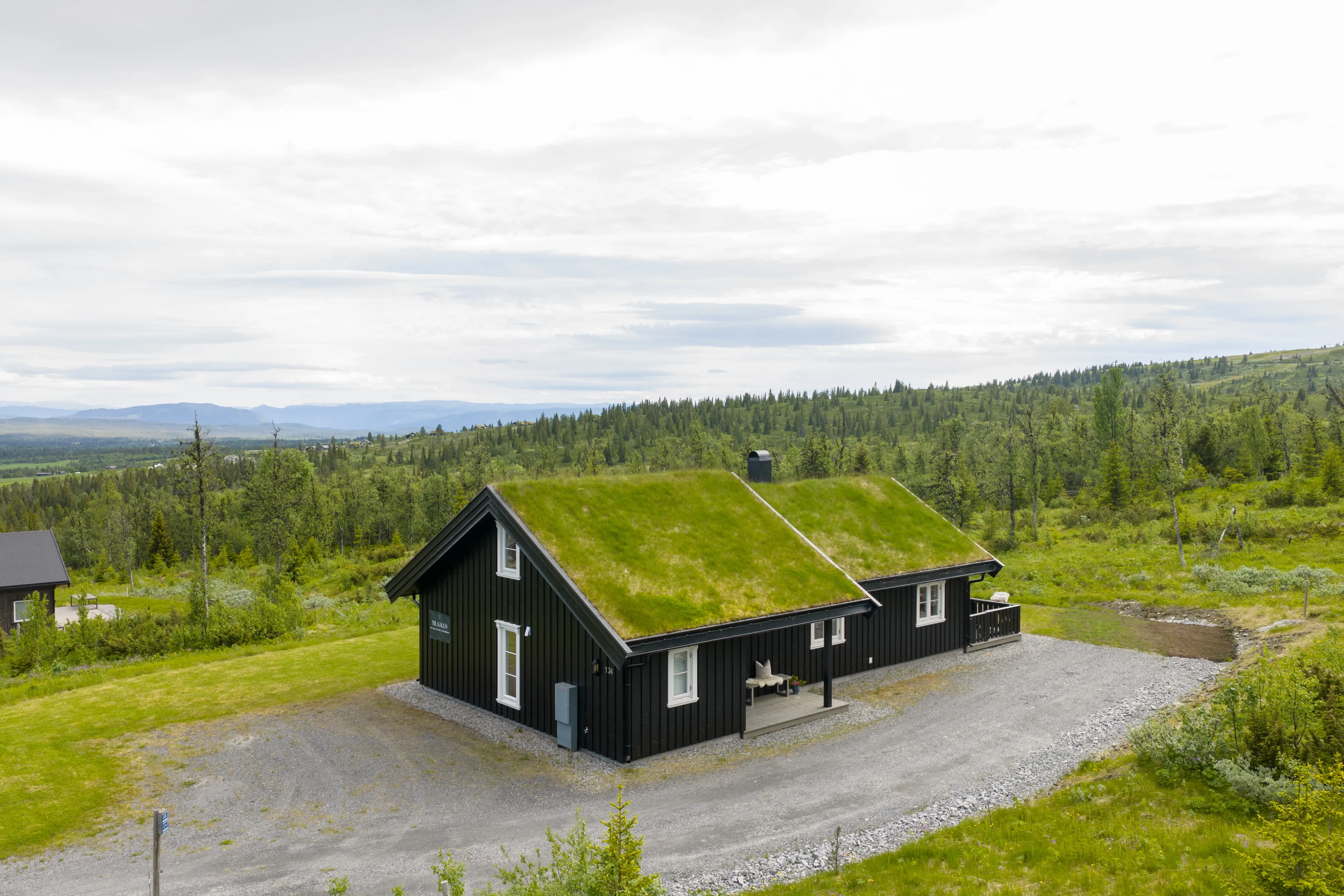 Modern 3-Bedroom Cabin with Expansive Terrace in Scenic Bualie, Norway - View image 34 of 37