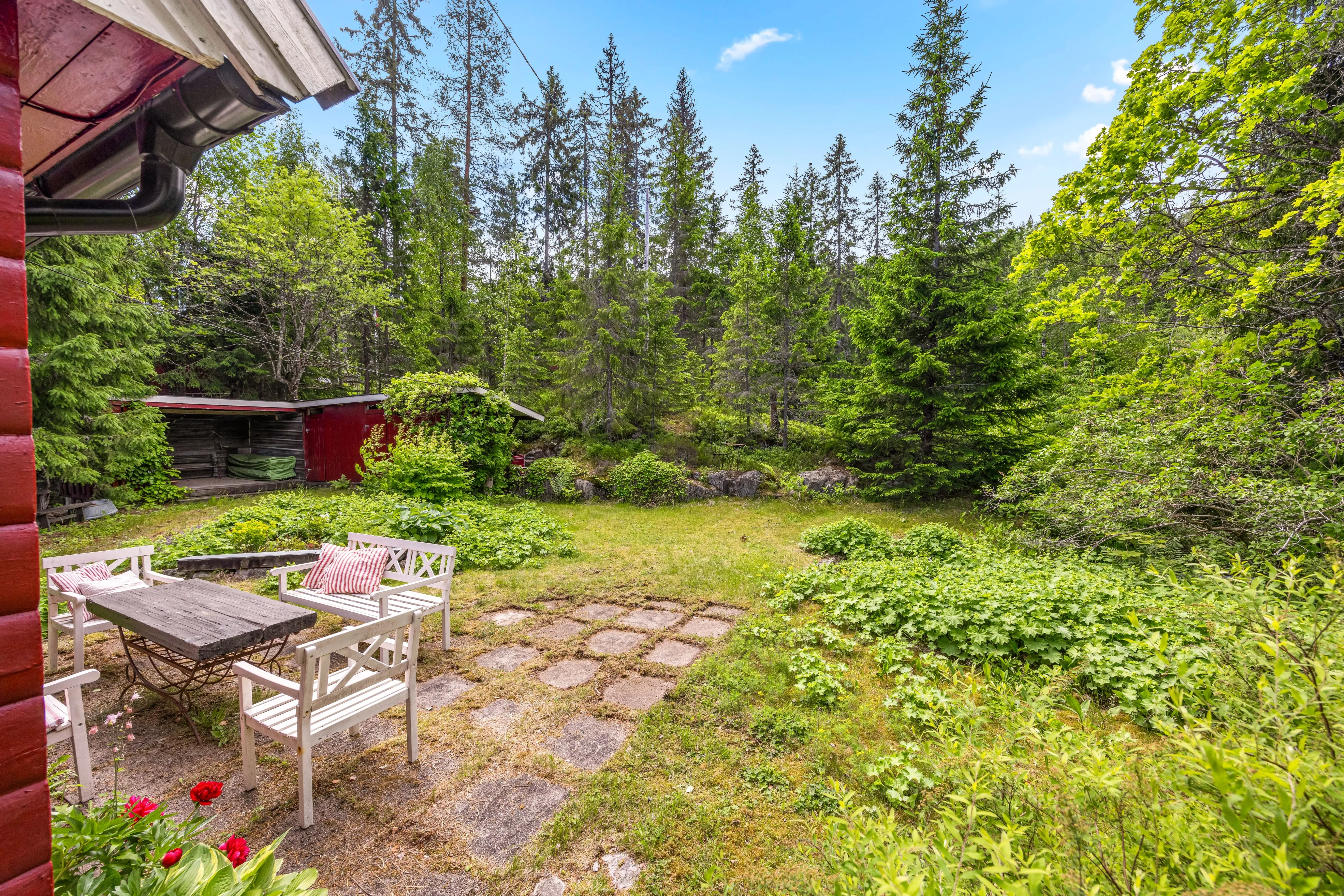 1930s Hakadal Cottage with Expansive Grounds and Terrace - View image 39 of 50