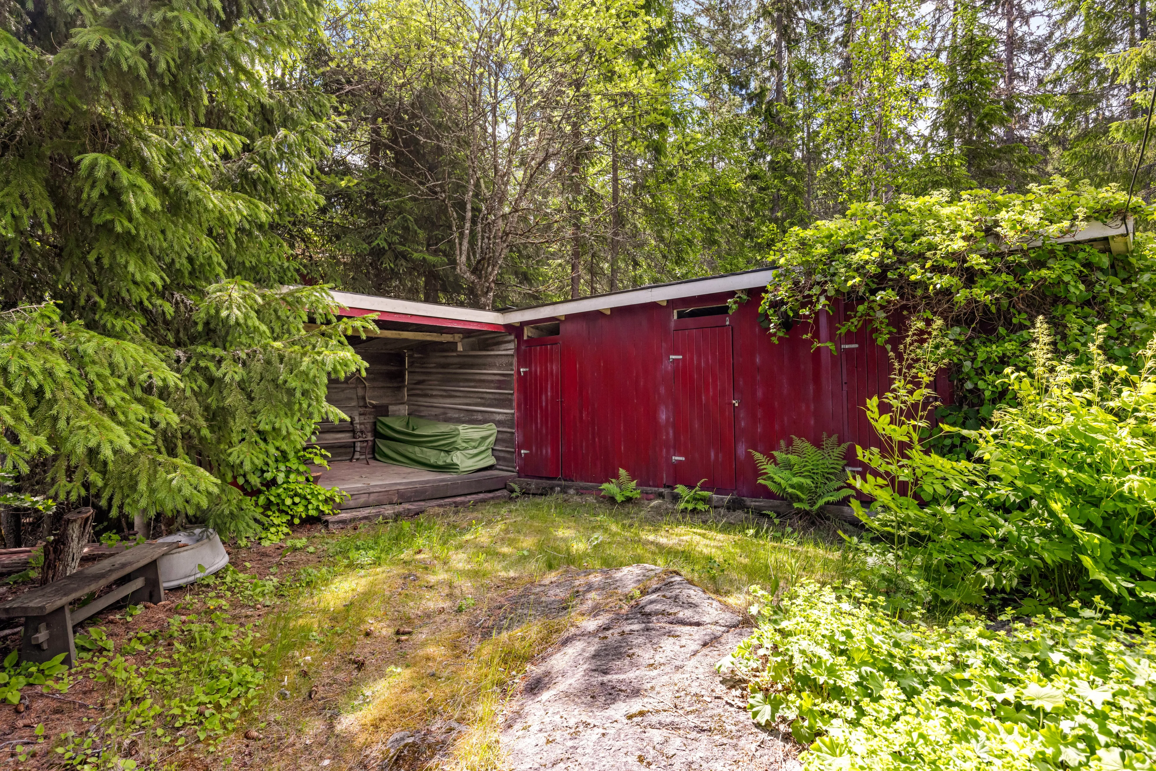 1930s Hakadal Cottage with Expansive Grounds and Terrace - View image 40 of 50