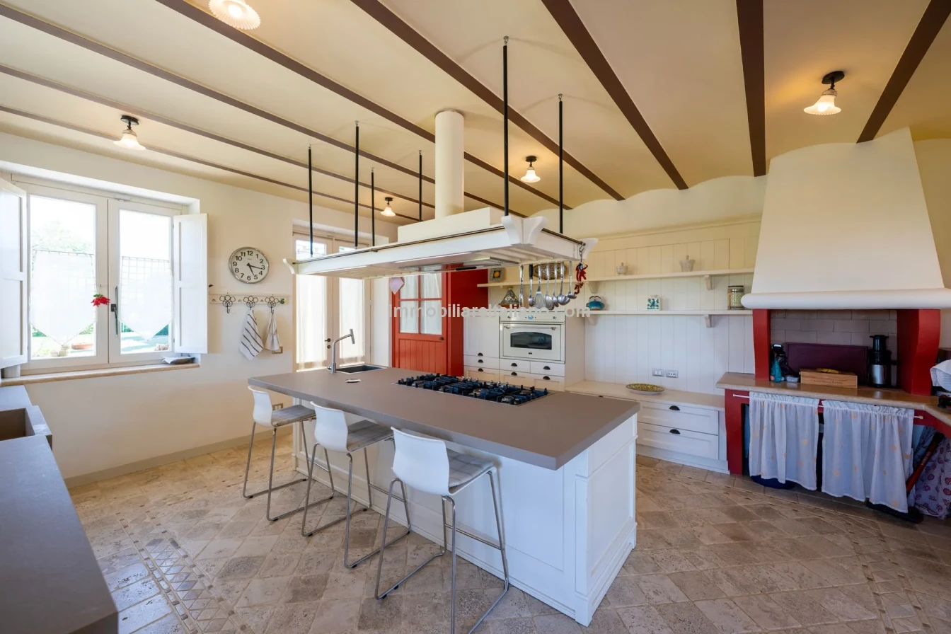 Villa exclusive de 7 chambres avec piscine et maison d'hôtes à Jesi, Italie - Voir l'image 31 sur 56