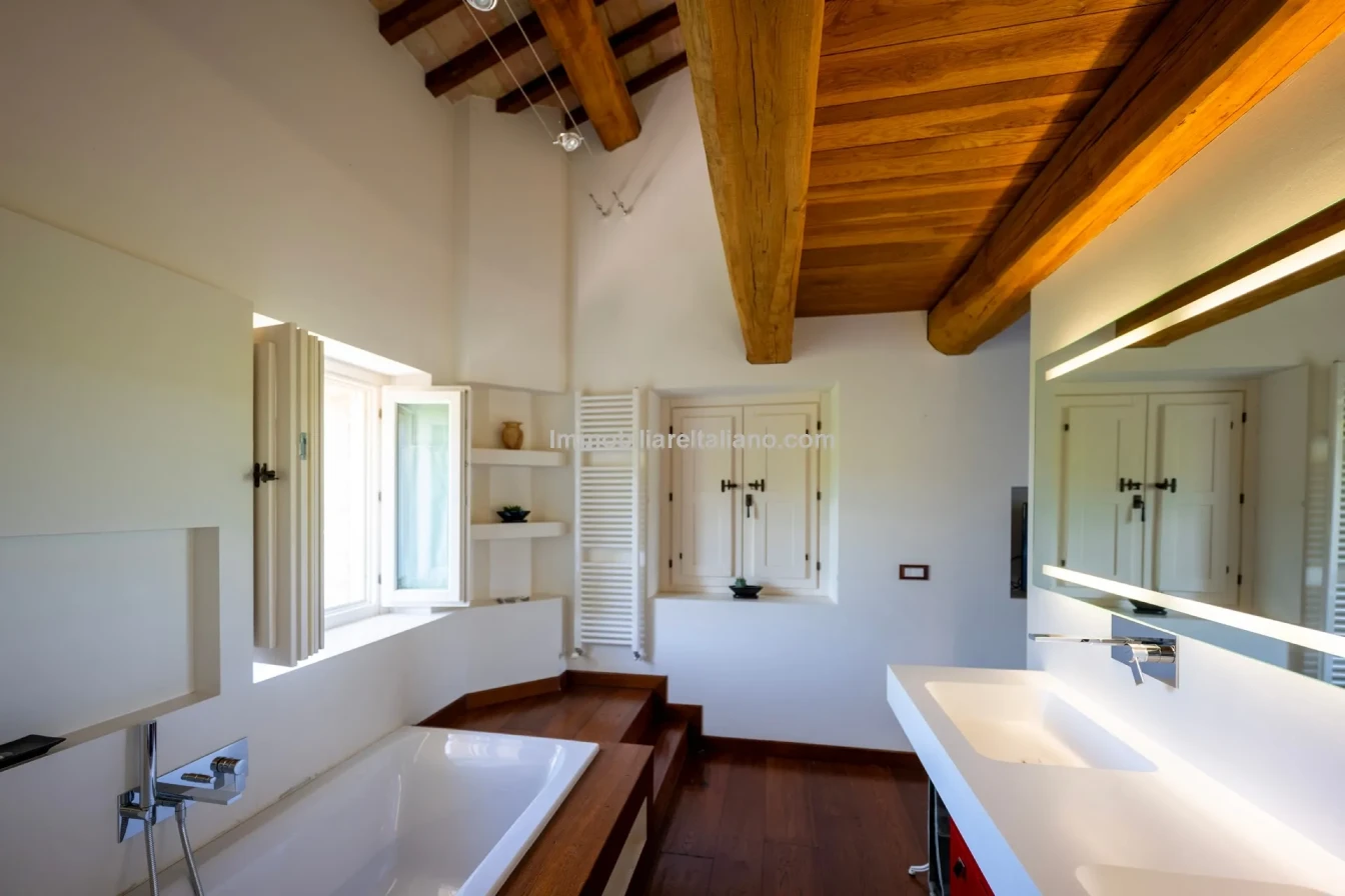 Villa exclusive de 7 chambres avec piscine et maison d'hôtes à Jesi, Italie - Voir l'image 36 sur 56