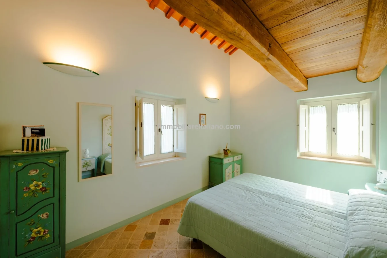 Villa exclusive de 7 chambres avec piscine et maison d'hôtes à Jesi, Italie - Voir l'image 41 sur 56