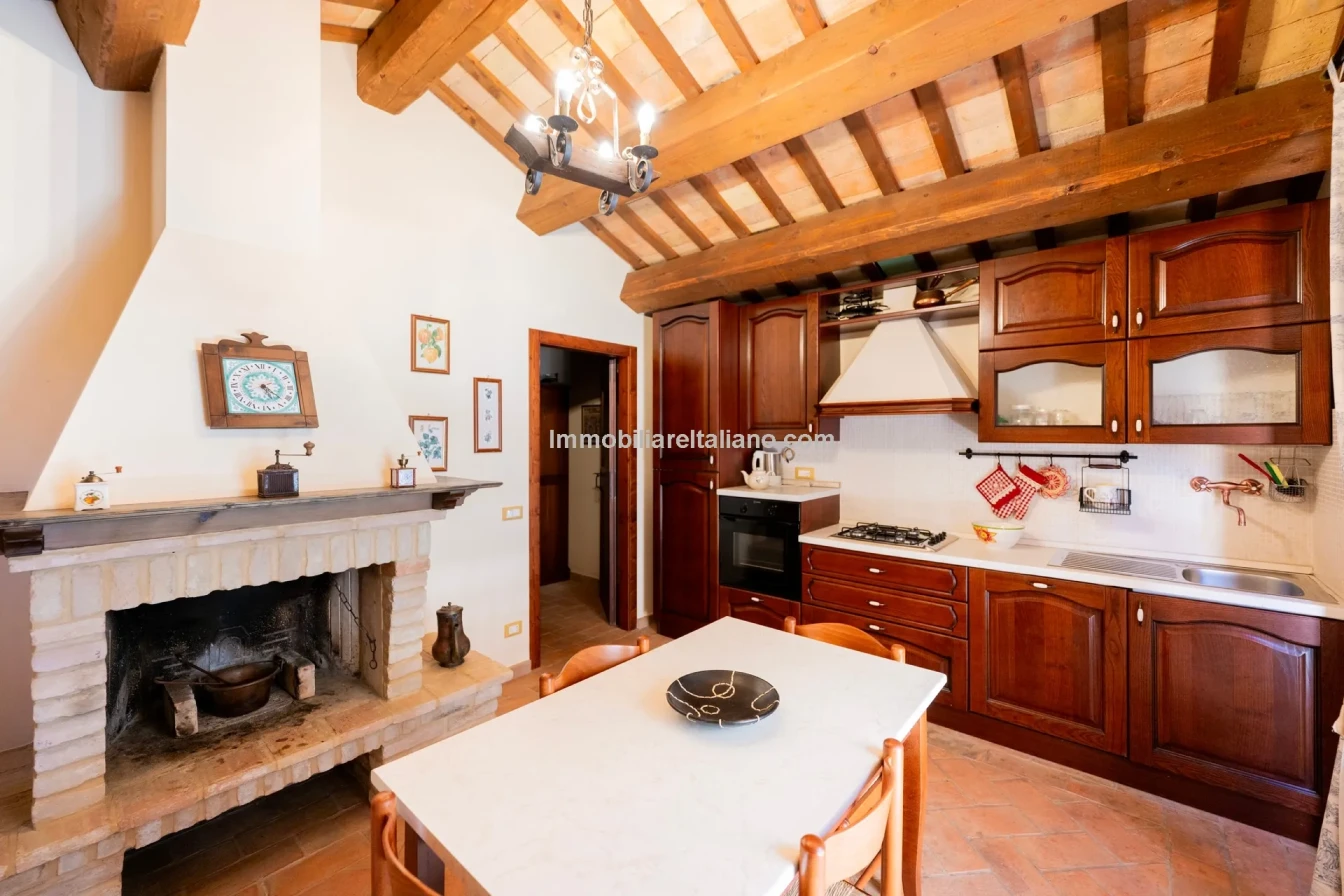 Villa exclusive de 7 chambres avec piscine et maison d'hôtes à Jesi, Italie - Voir l'image 52 sur 56