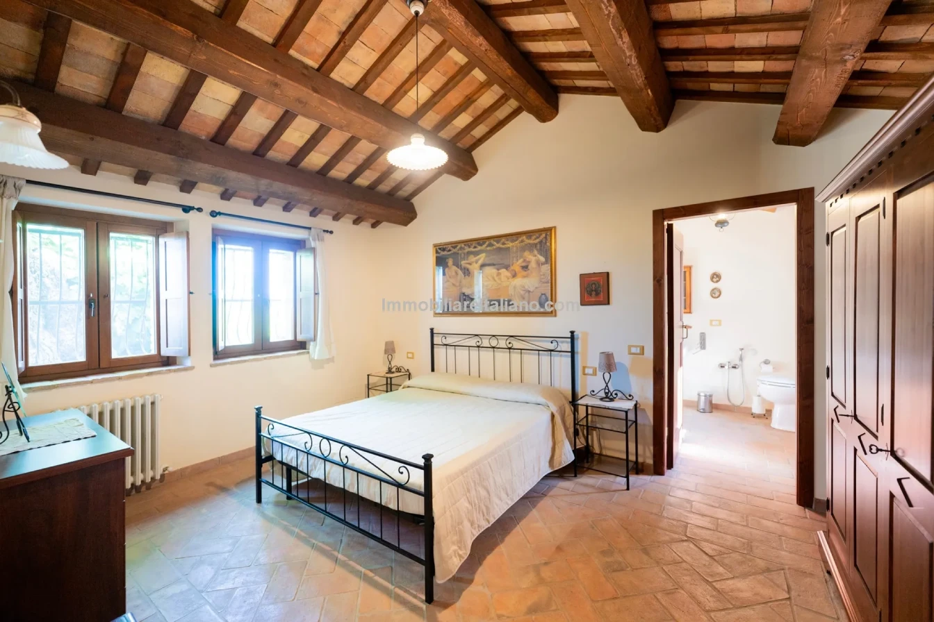 Villa exclusive de 7 chambres avec piscine et maison d'hôtes à Jesi, Italie - Voir l'image 54 sur 56