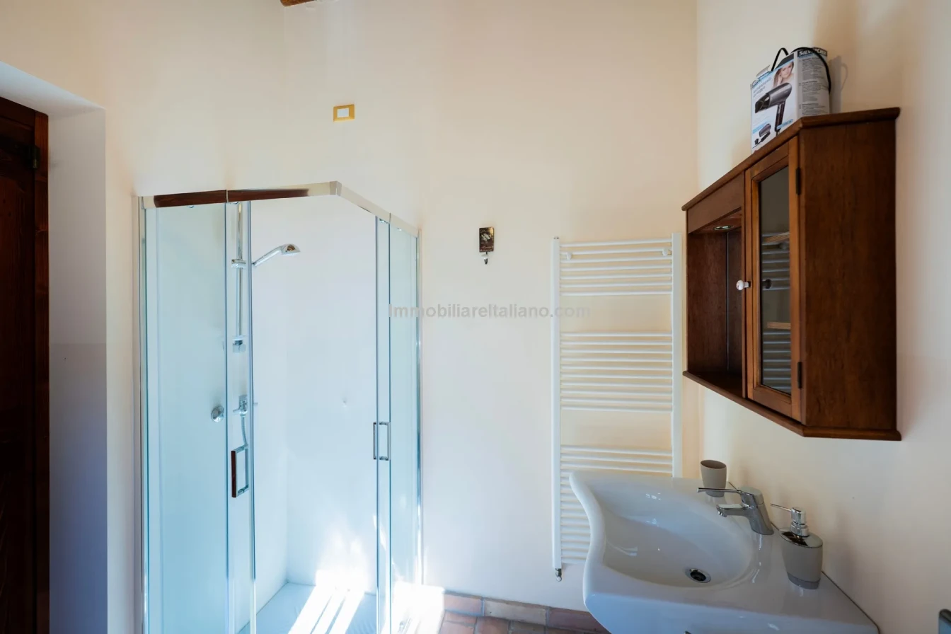 Villa exclusive de 7 chambres avec piscine et maison d'hôtes à Jesi, Italie - Voir l'image 56 sur 56