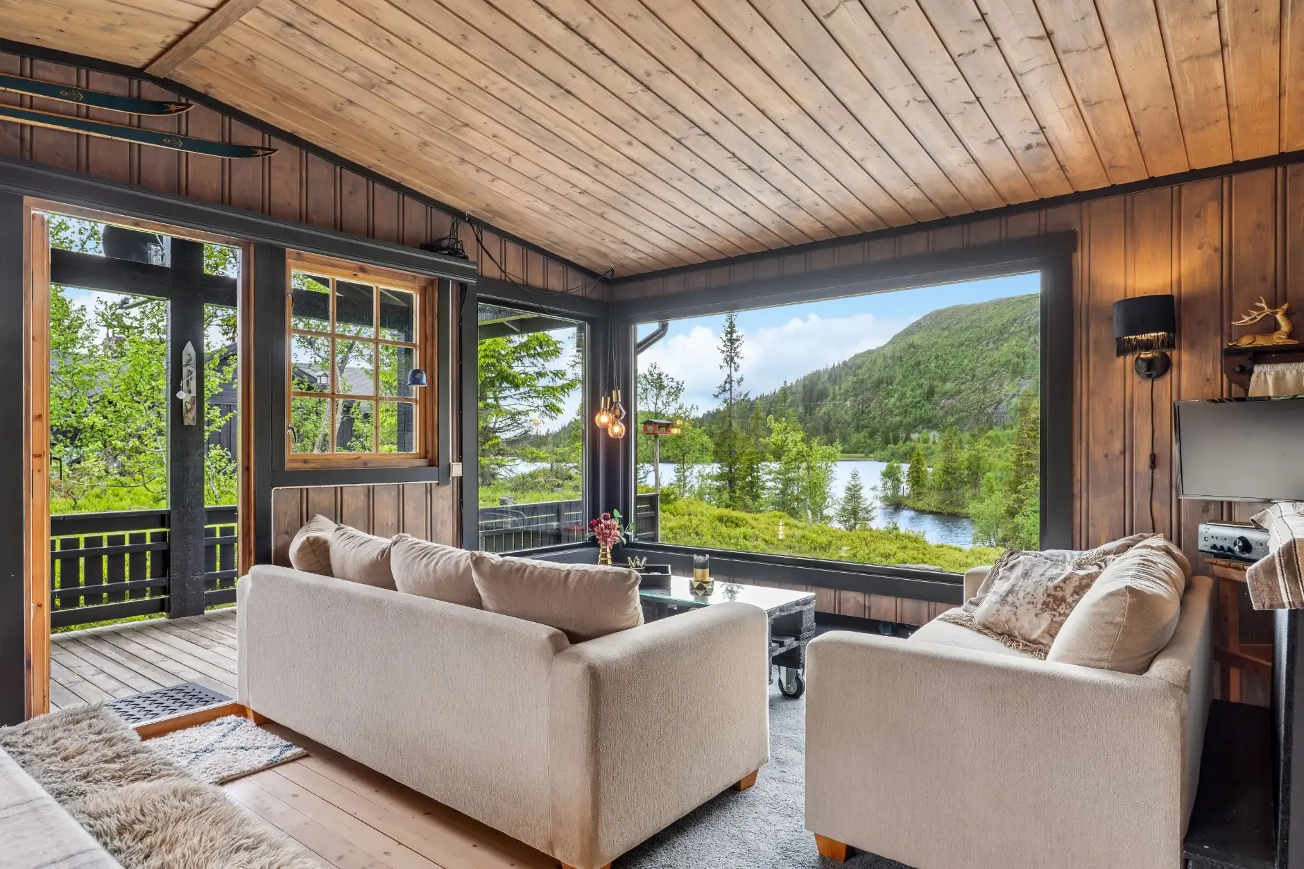 Country House with Garden and Terrace Overlooking Lake, Nore og Uvdal - View image 9 of 31
