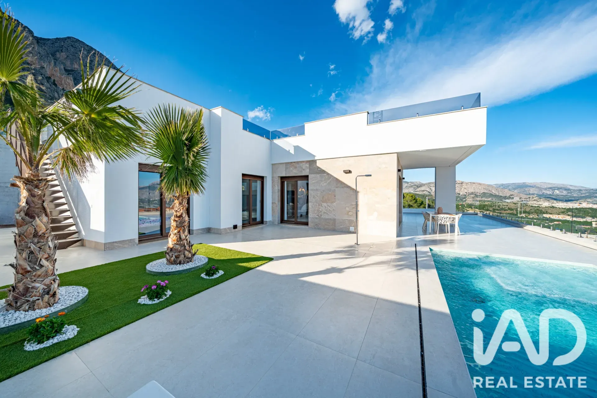 Casa moderna com 3 quartos, piscina e jardim em Polop, Espanha - Image 1