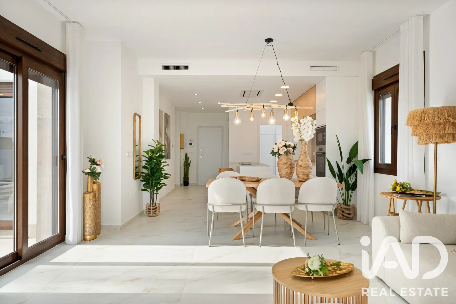 Casa moderna com 3 quartos, piscina e jardim em Polop, Espanha - Ver imagem 10 de 40