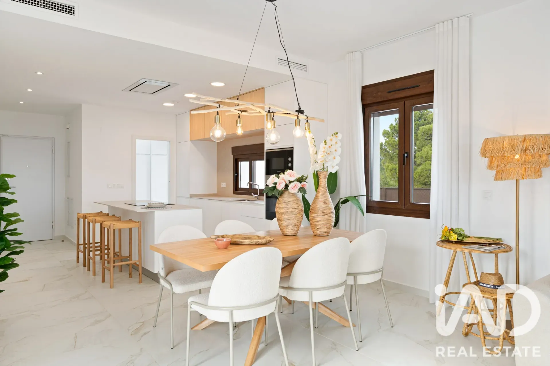 Casa moderna com 3 quartos, piscina e jardim em Polop, Espanha - Ver imagem 11 de 40