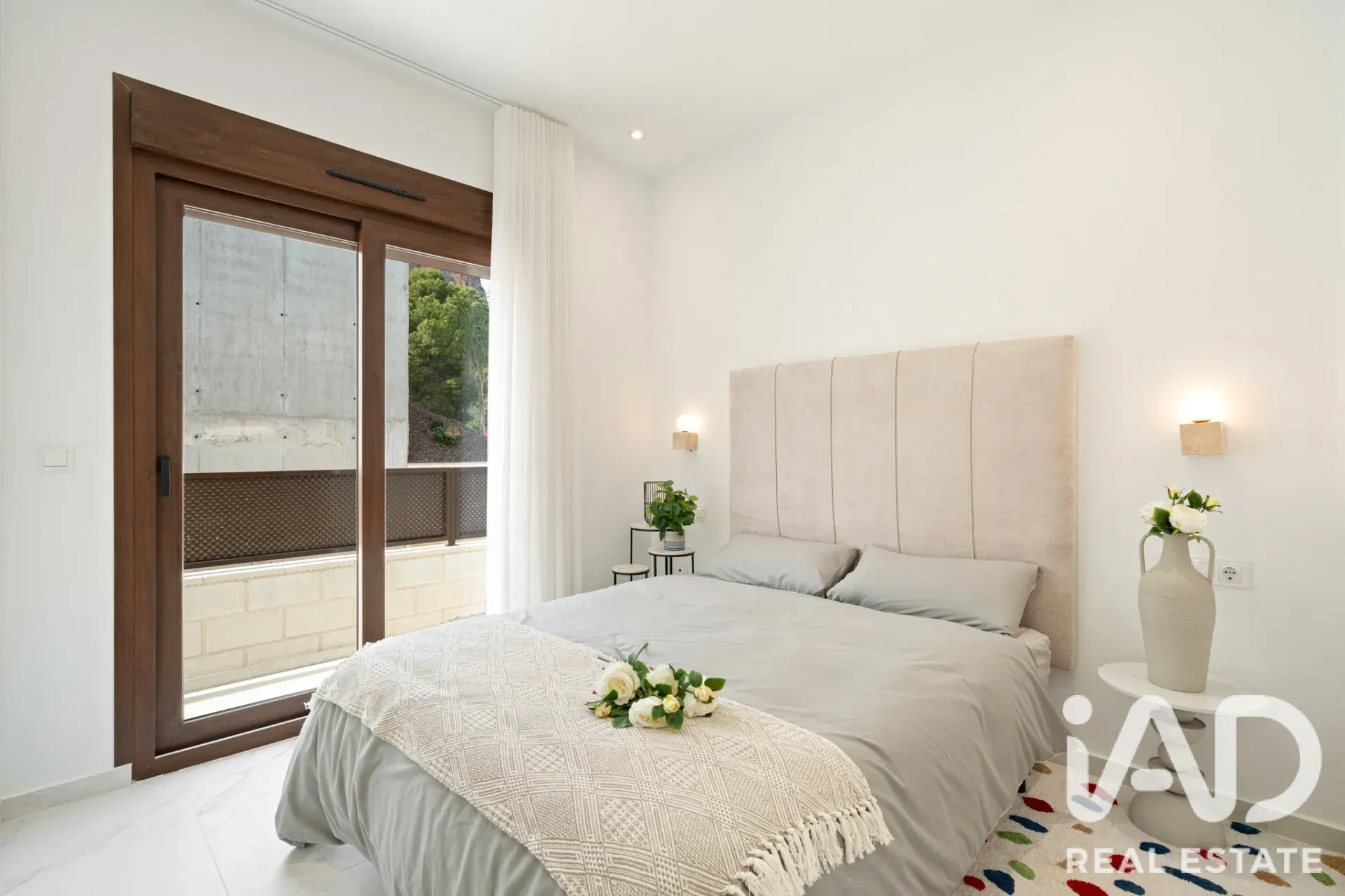 Casa moderna com 3 quartos, piscina e jardim em Polop, Espanha - Ver imagem 20 de 40