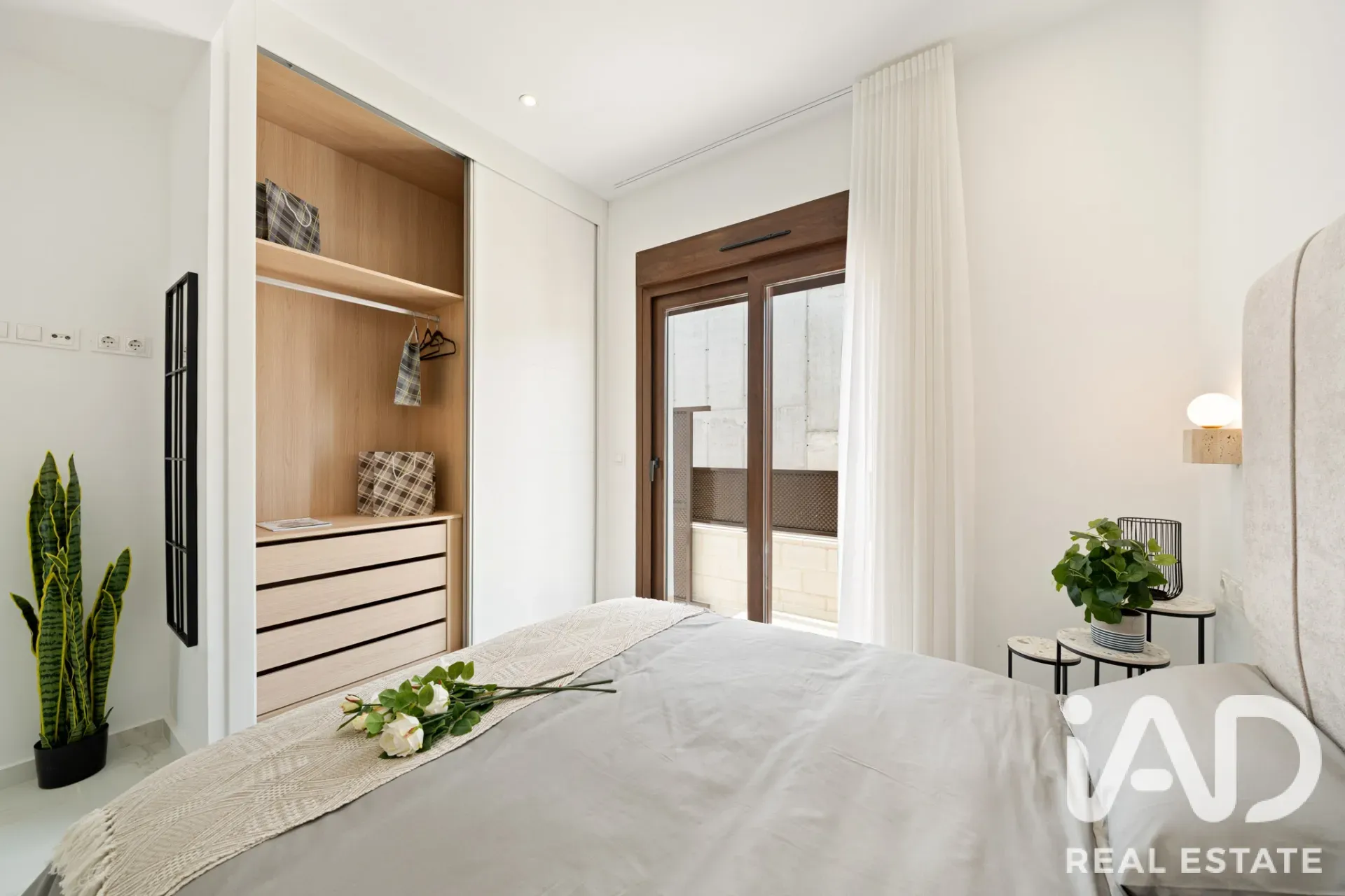 Casa moderna com 3 quartos, piscina e jardim em Polop, Espanha - Ver imagem 22 de 40