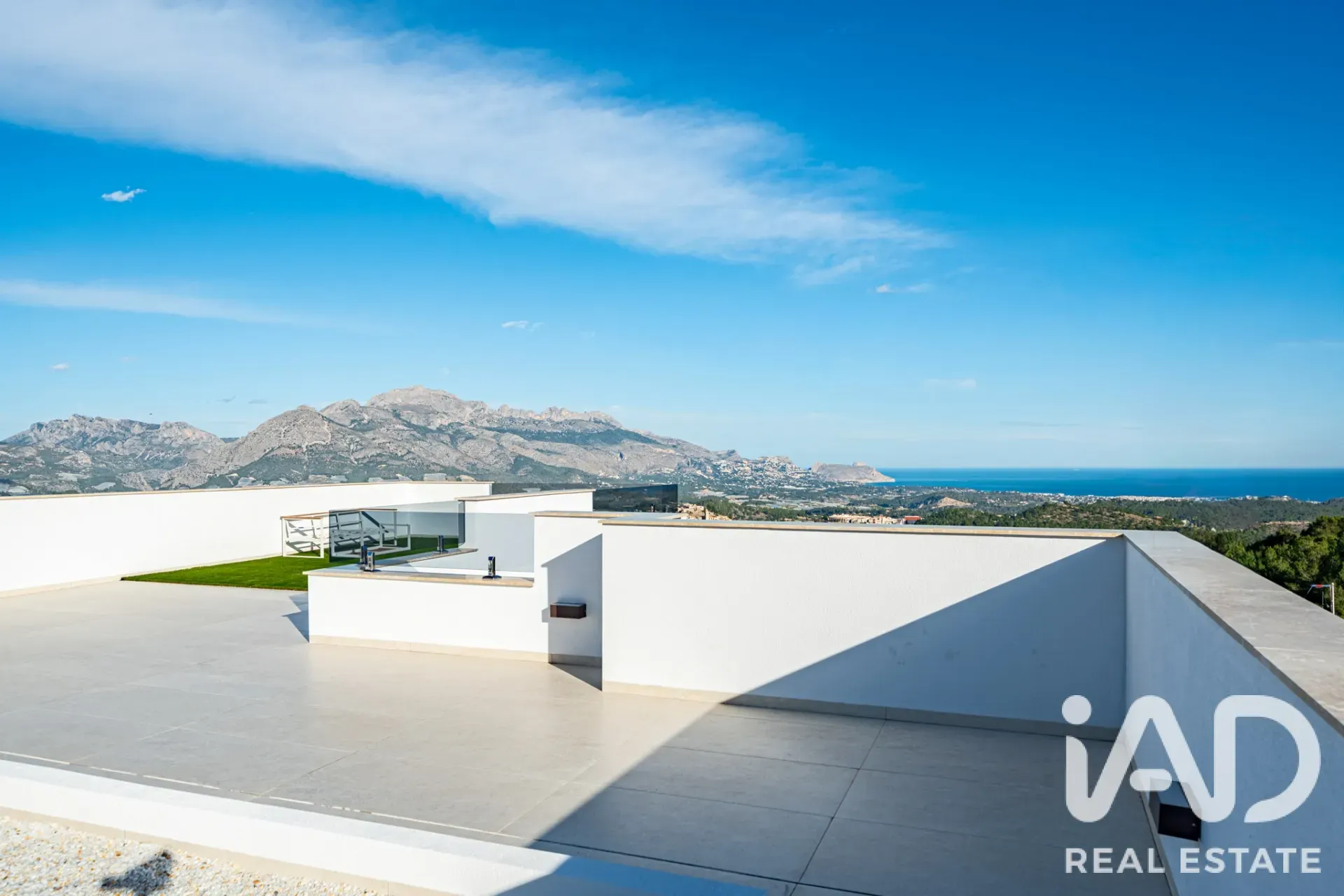 Casa moderna com 3 quartos, piscina e jardim em Polop, Espanha - Ver imagem 35 de 40