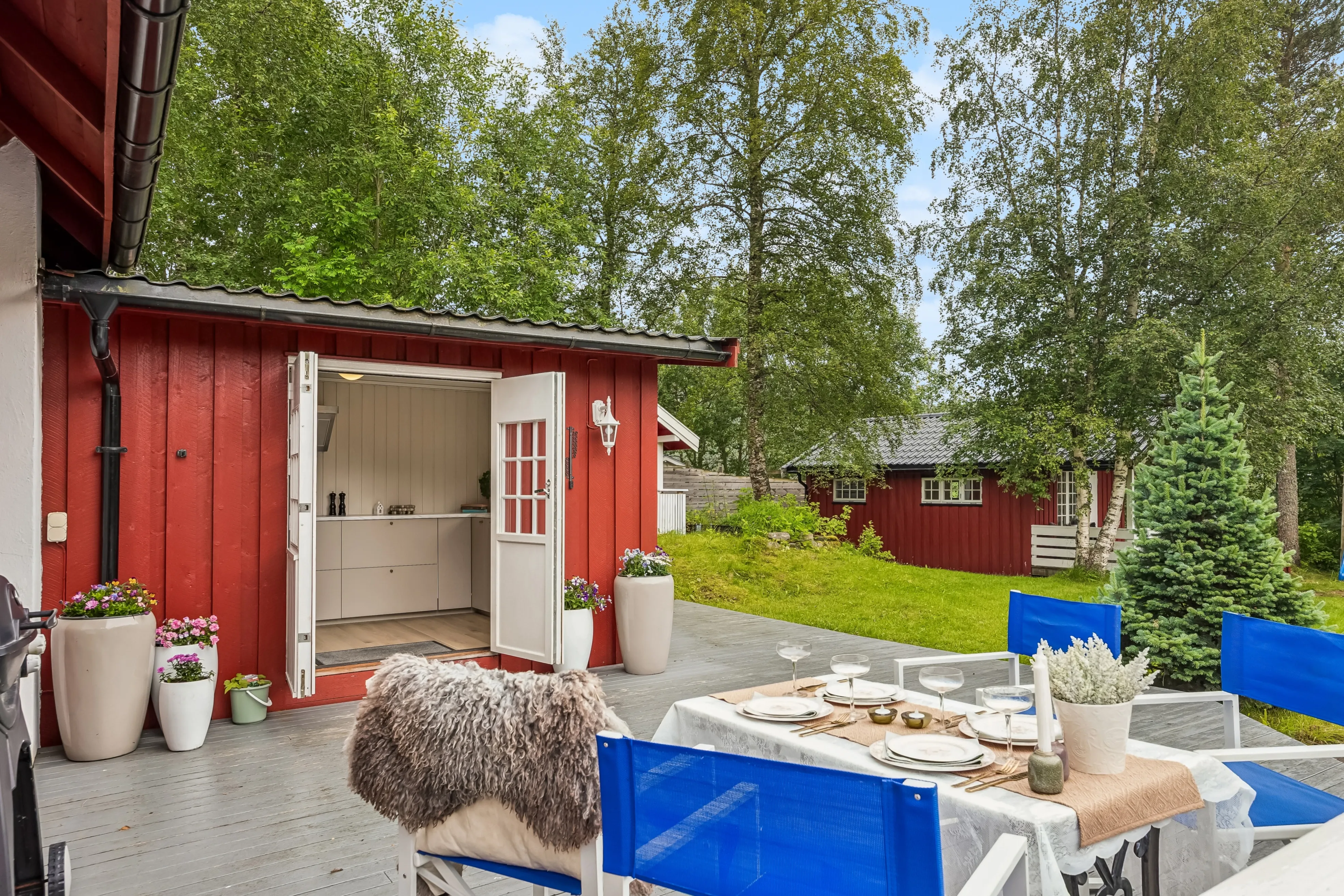Casa di campagna a Vikhammer degli anni ’30 con giardino e cucina moderna - Visualizza immagine 24 di 38