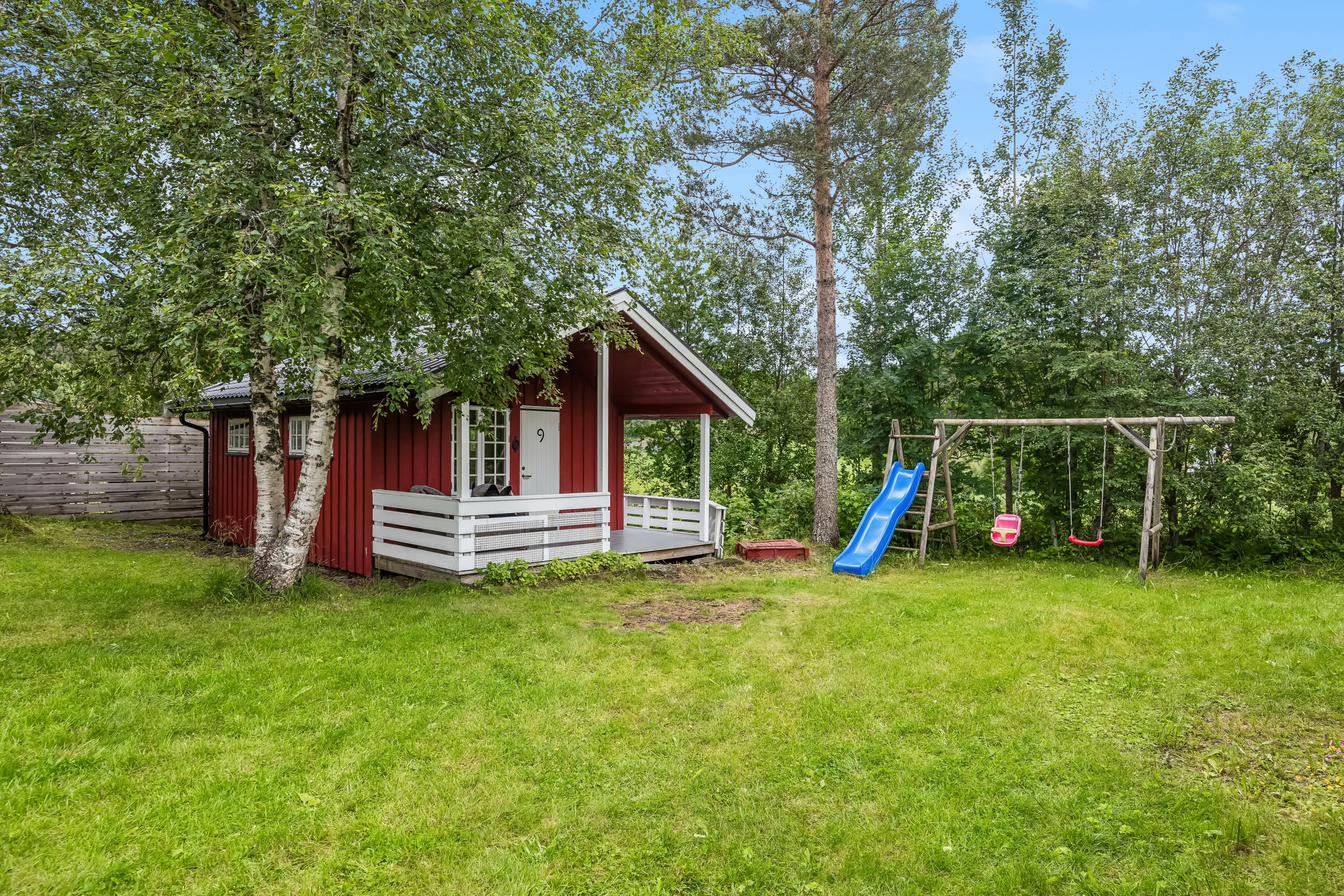 Casa di campagna a Vikhammer degli anni ’30 con giardino e cucina moderna - Visualizza immagine 36 di 38