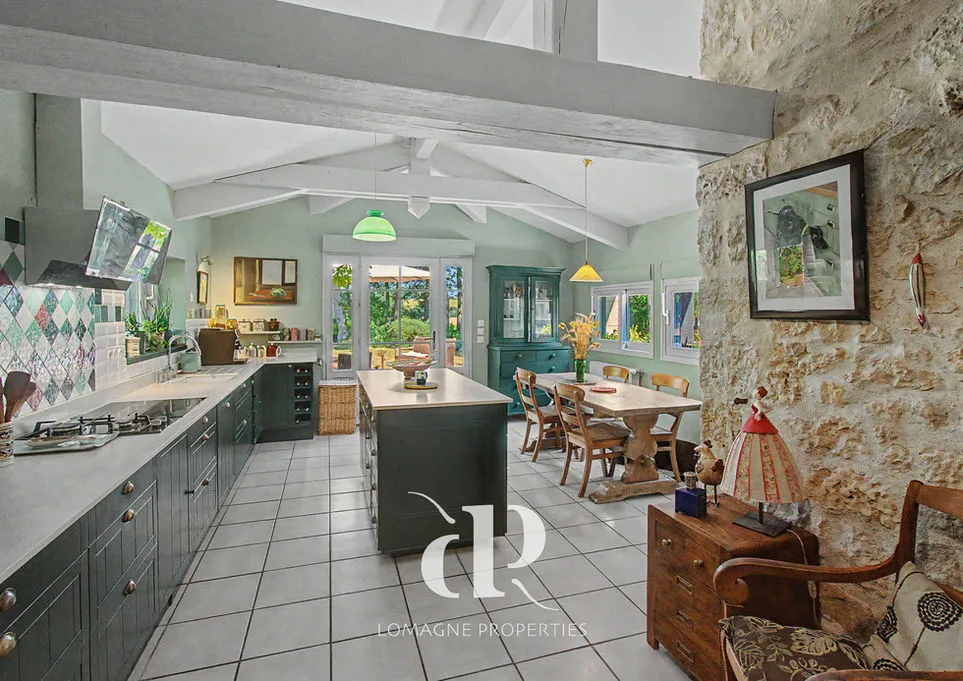 Casa espaçosa com 4 quartos, piscina e jardins em Lectoure, França - Ver imagem 15 de 26