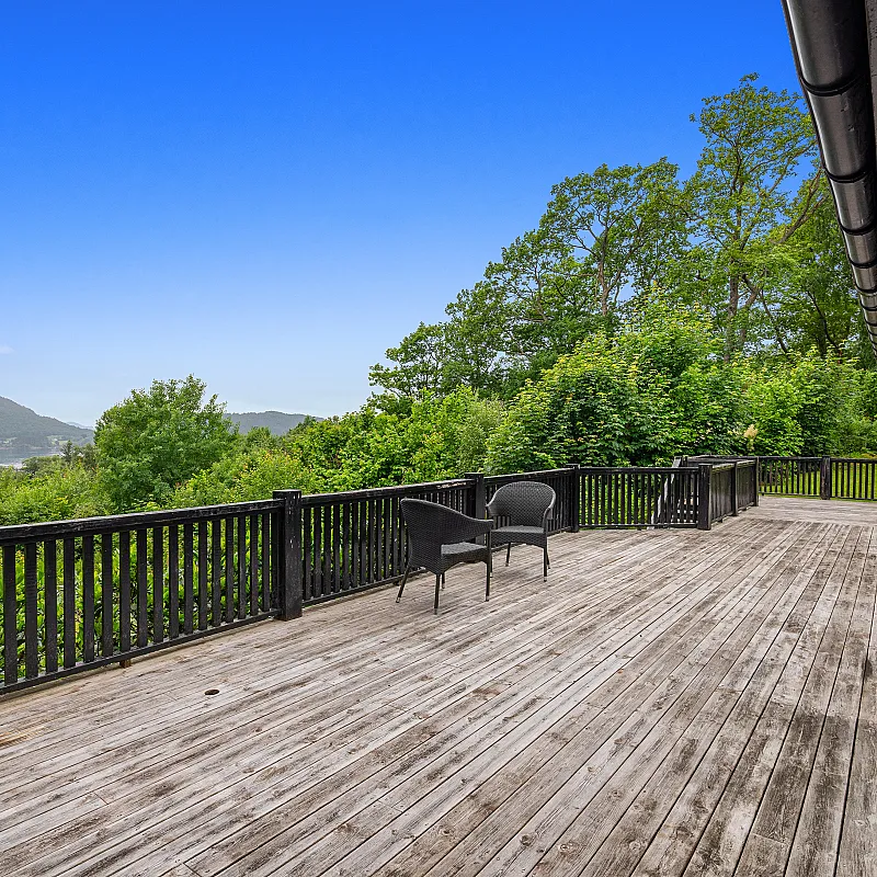 View image 18