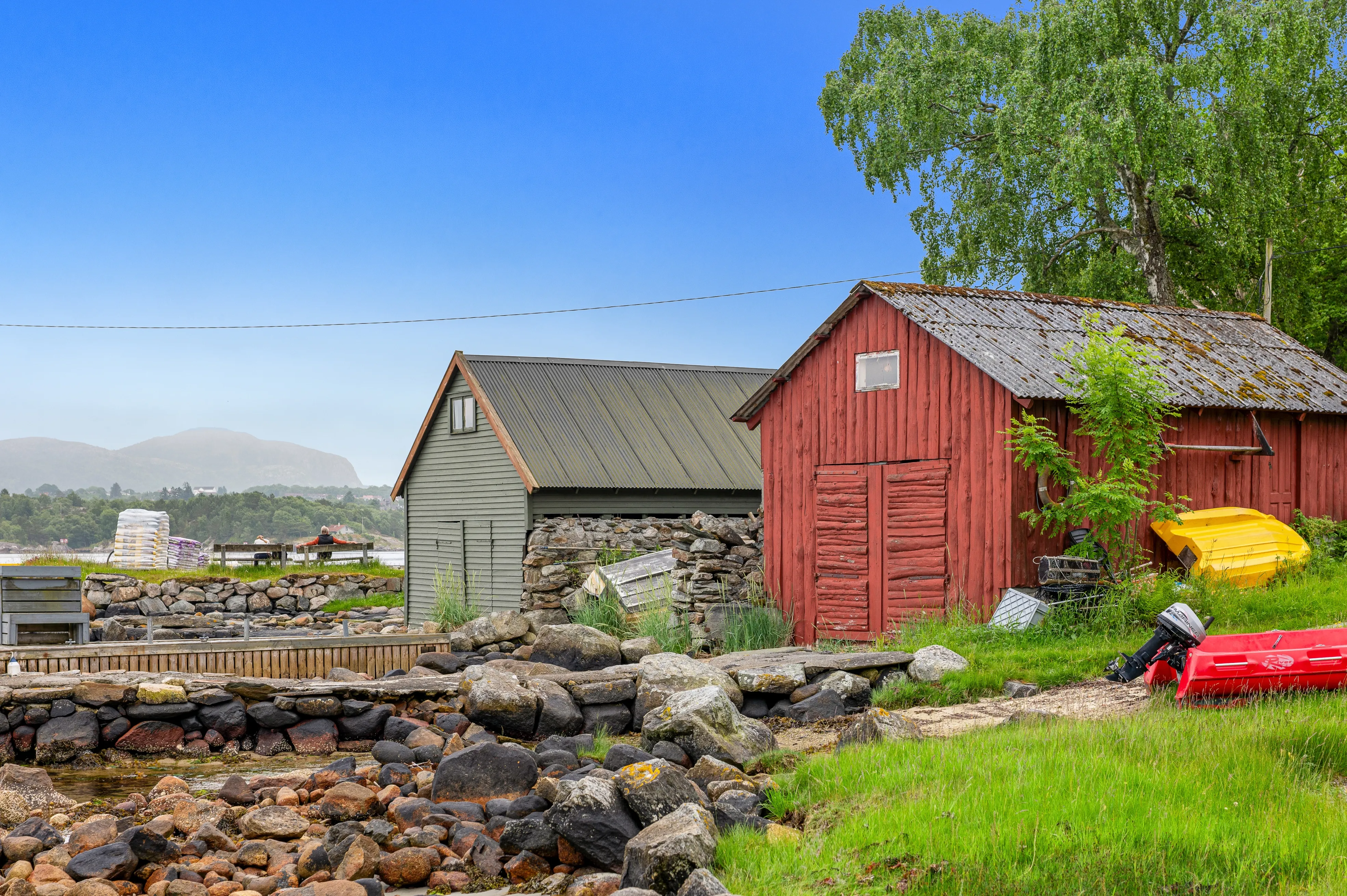 1990s Norwegian Cabin with Expansive Garden and Mooring Access - View image 34 of 39