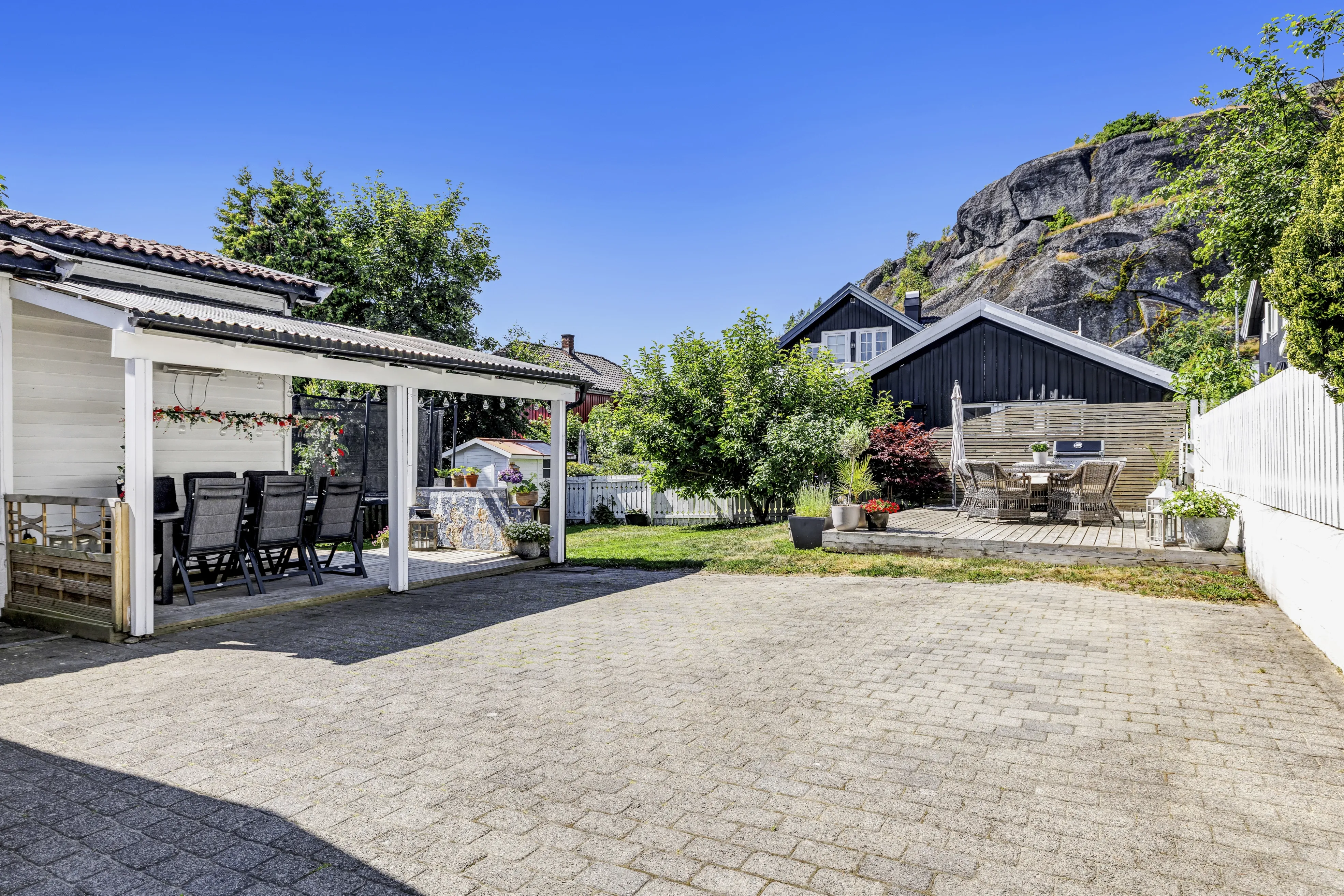 1911 Family Home with Garden and Balcony in Larvik, Norway - View image 6 of 42