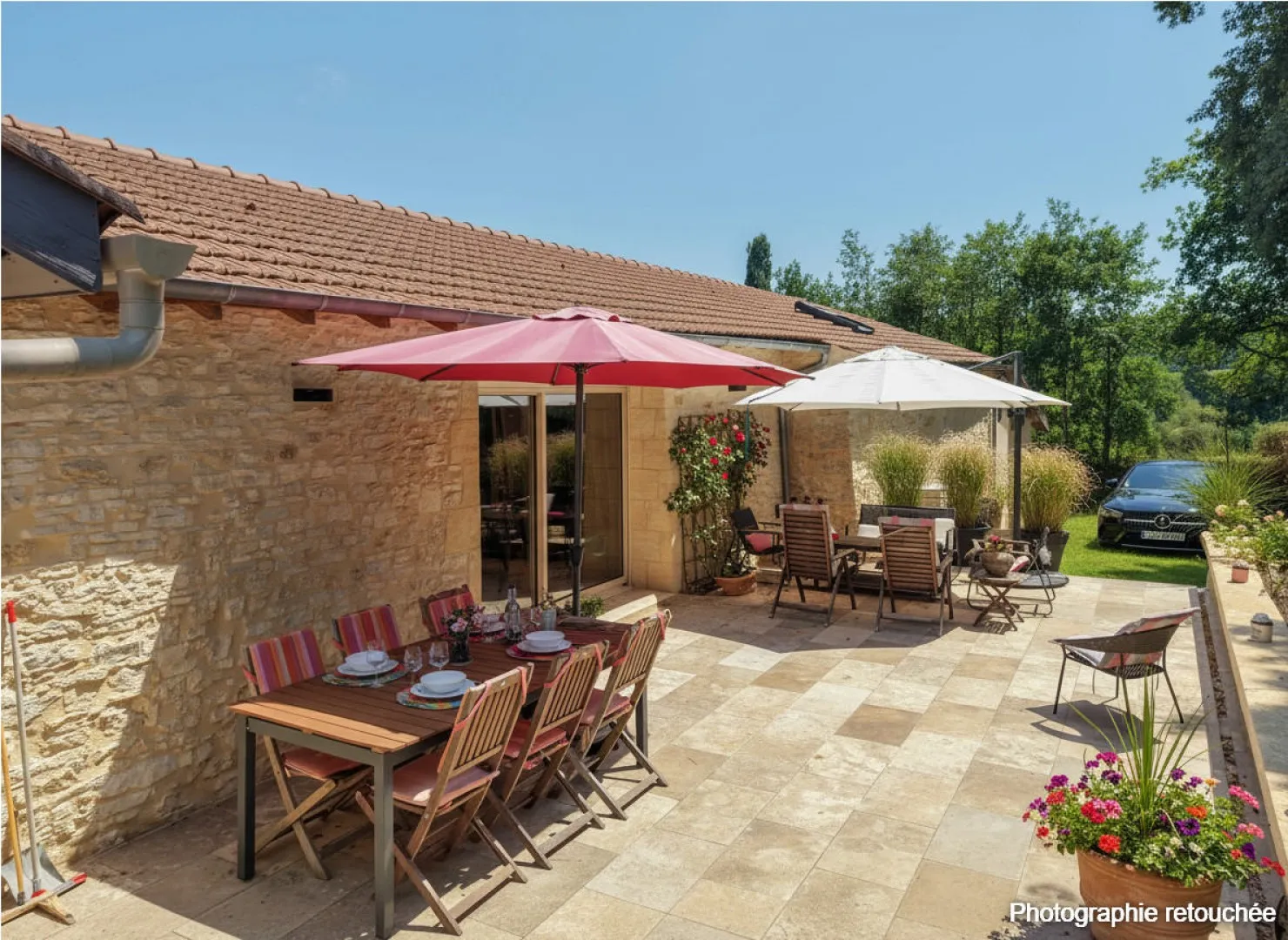 Contemporary 4-Bedroom House with Pool and Garden in Gourdon, France - Image 4