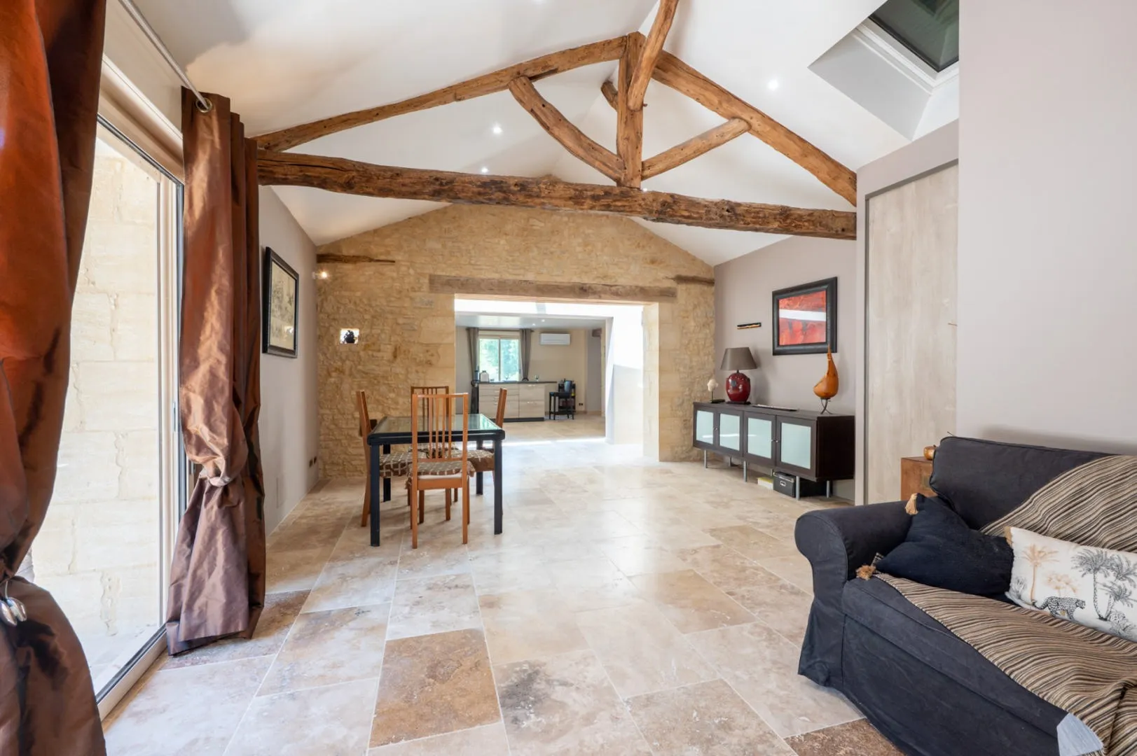 Contemporary 4-Bedroom House with Pool and Garden in Gourdon, France - View image 7 of 31