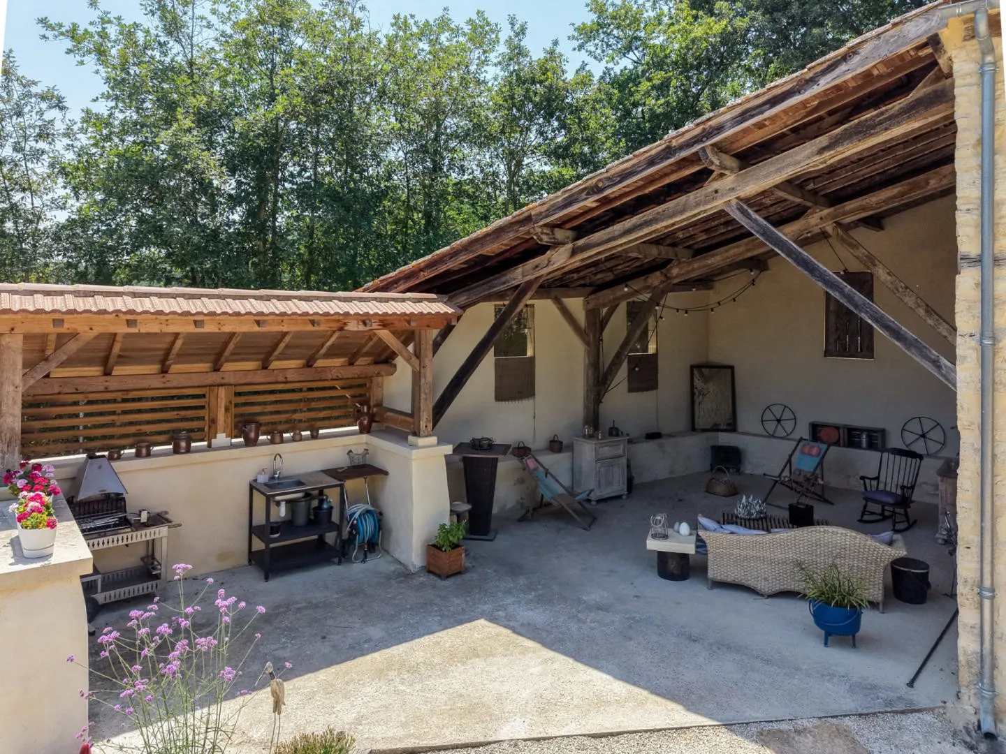 Contemporary 4-Bedroom House with Pool and Garden in Gourdon, France - View image 30 of 31