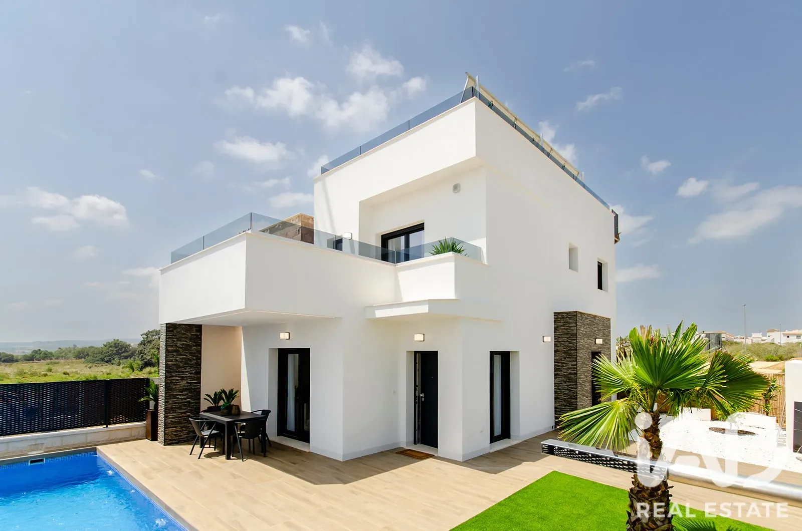 Modern 3-Bedroom House with Pool in Orihuela's Sunny Locale - Image 1