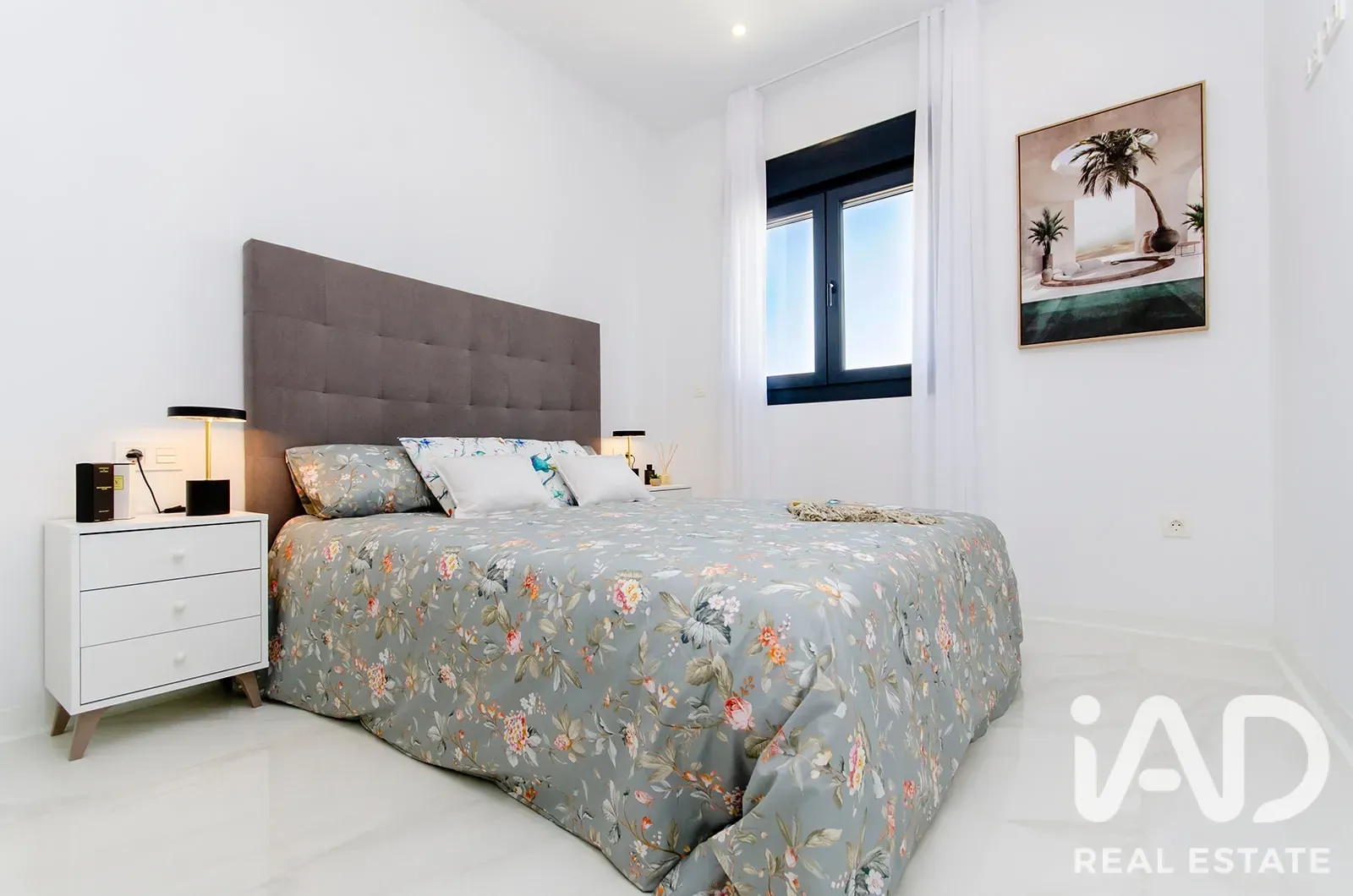 Modern 3-Bedroom House with Pool in Orihuela's Sunny Locale - Image 5
