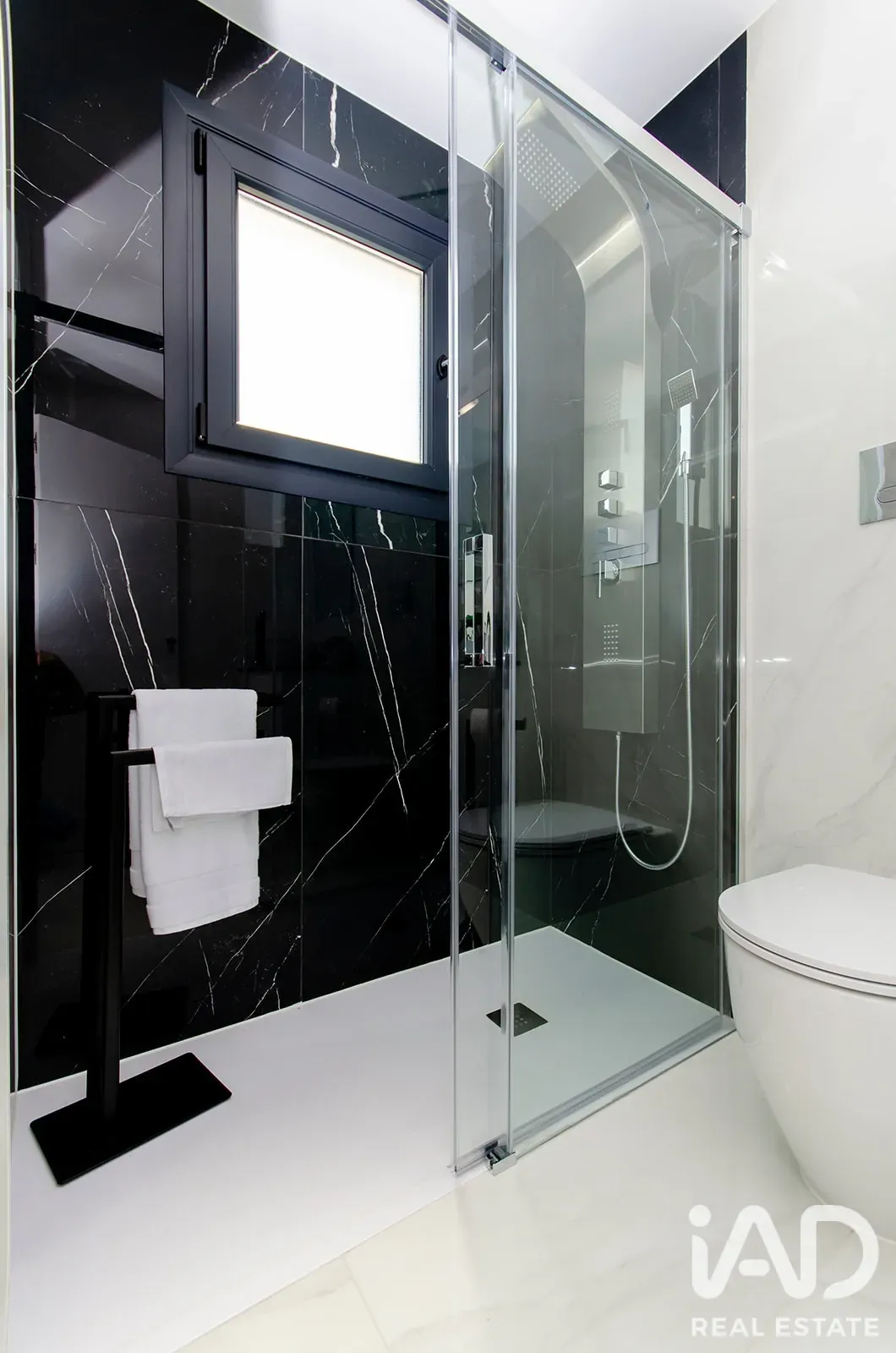 Modern 3-Bedroom House with Pool in Orihuela's Sunny Locale - View image 12 of 36