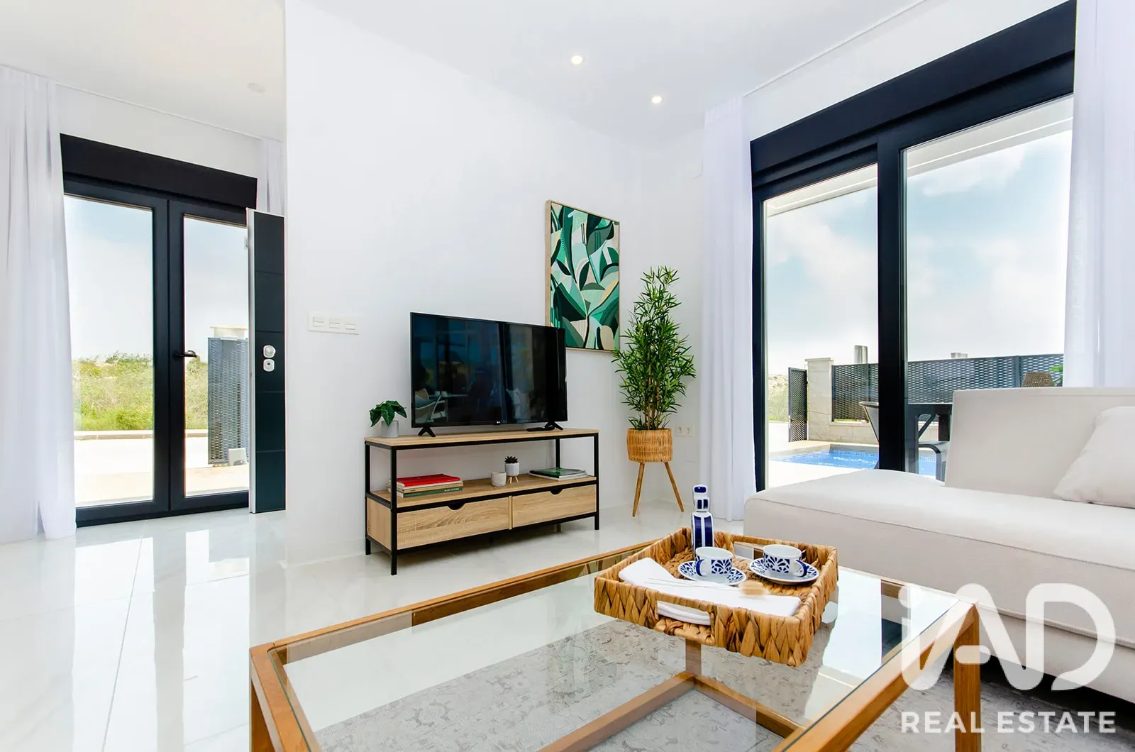 Modern 3-Bedroom House with Pool in Orihuela's Sunny Locale - View image 22 of 36